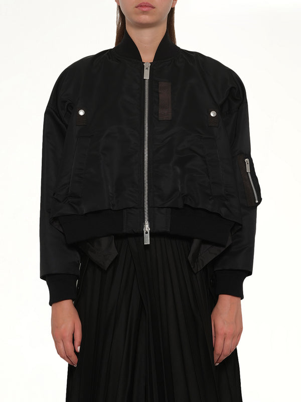 黑色尼龙斜纹短夹克