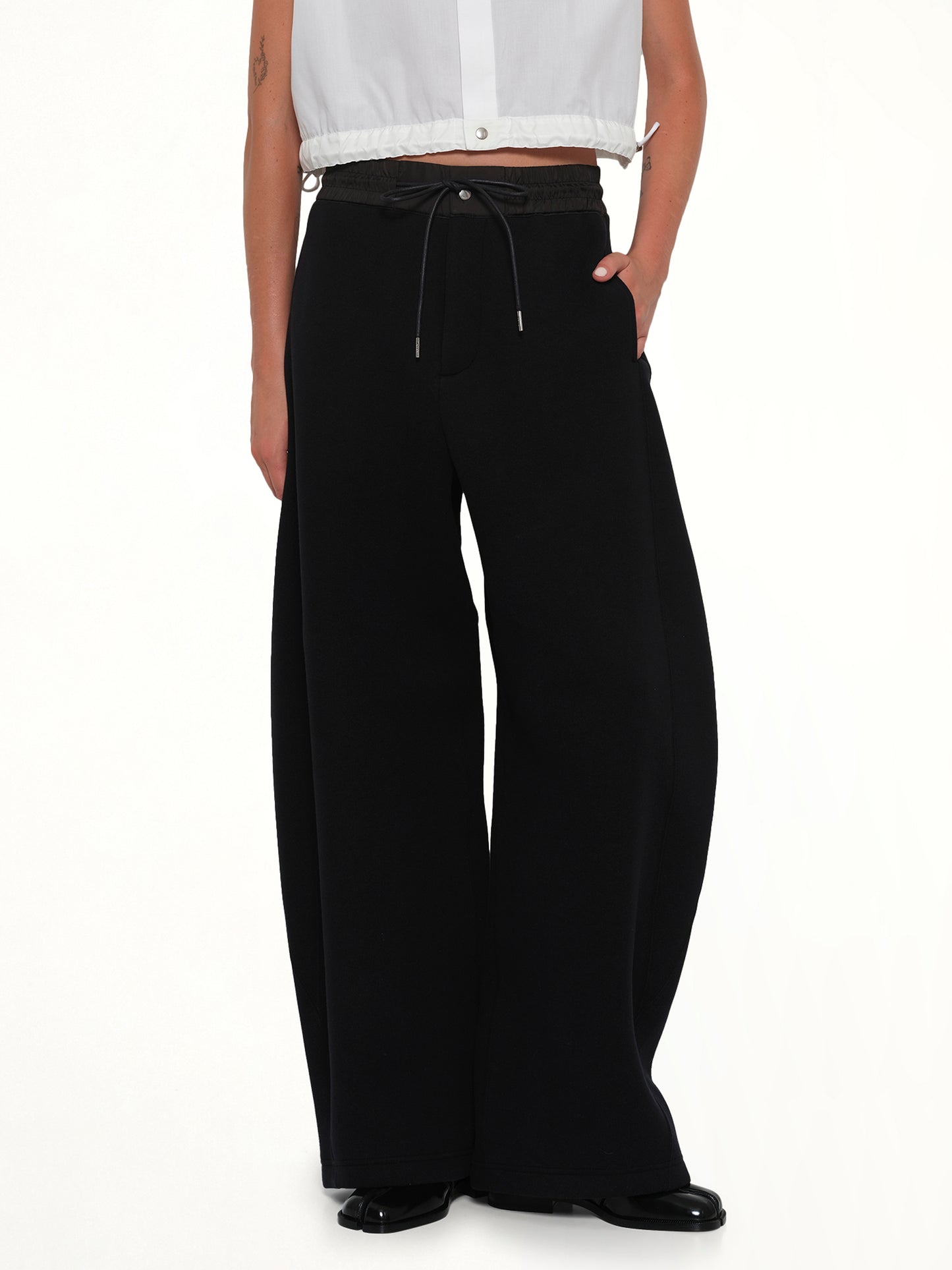 Sponge Barrel Sweatpants in Black