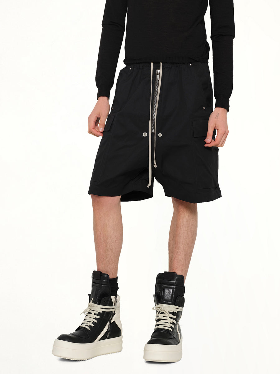 Twill Woven Cargobela Shorts in Black