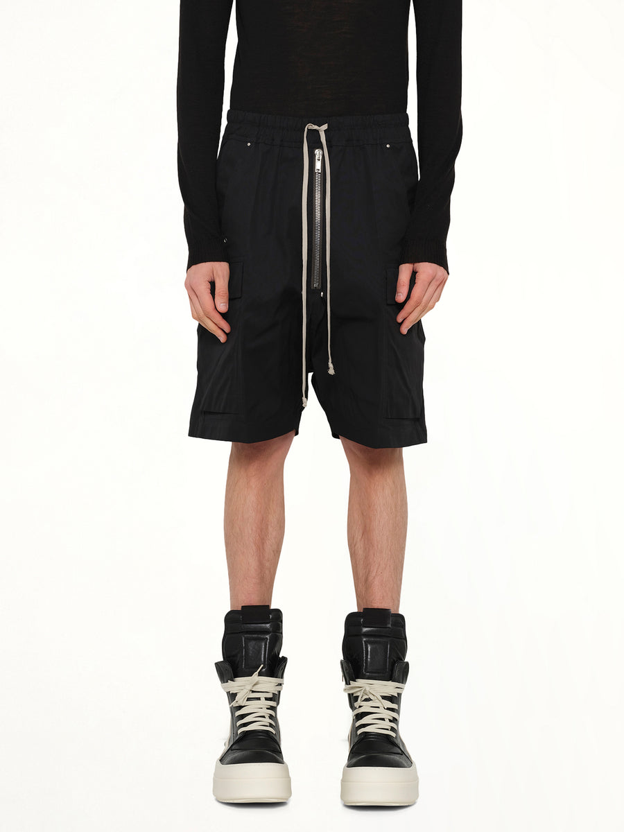 Twill Woven Cargobela Shorts in Black
