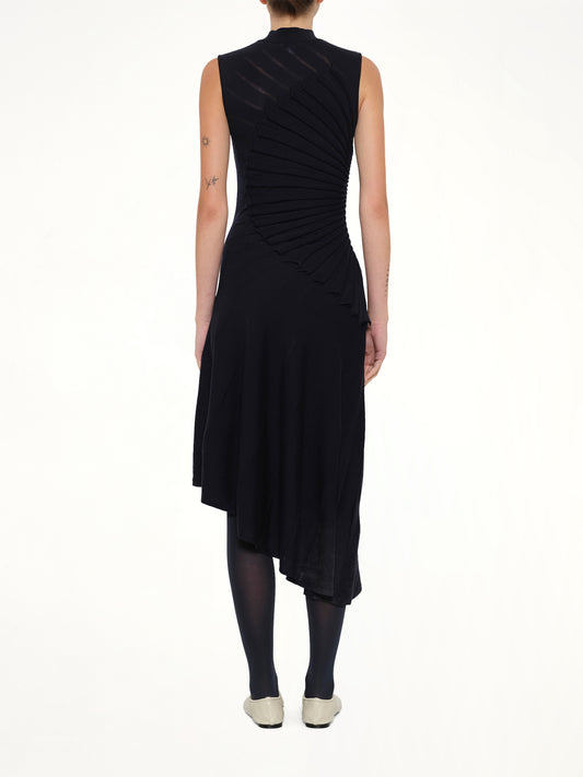 Sculpting Dress in Minuit