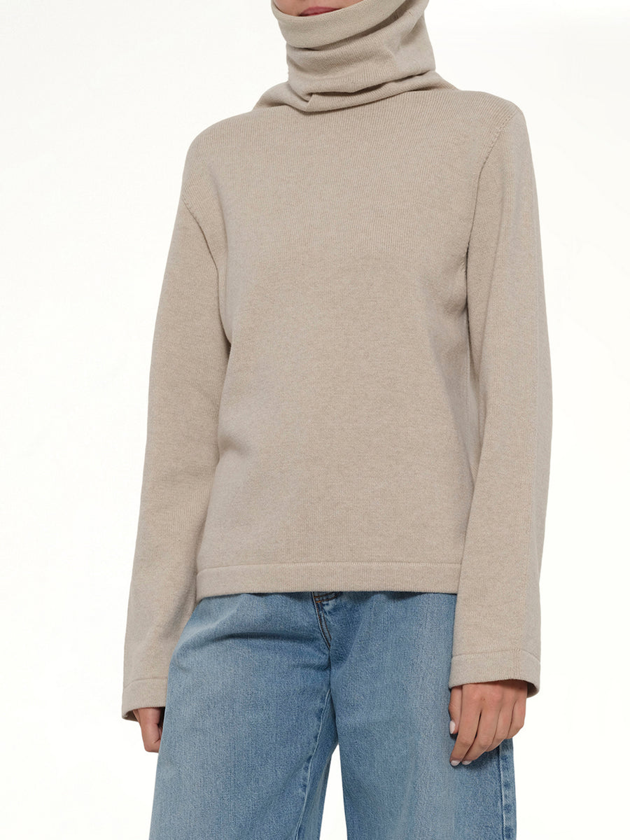 Hooded Jumper in Sable