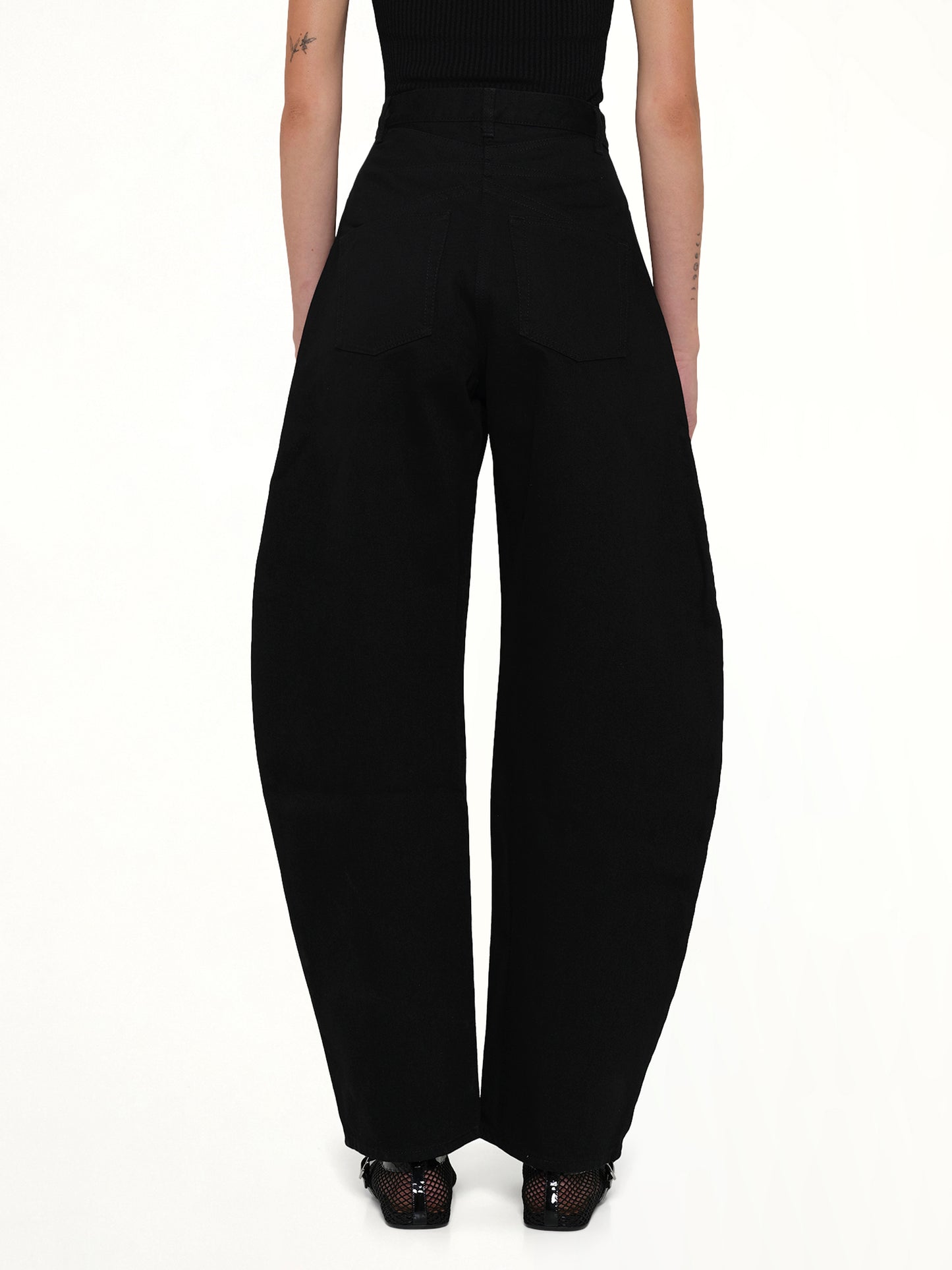 Round Pants in Black