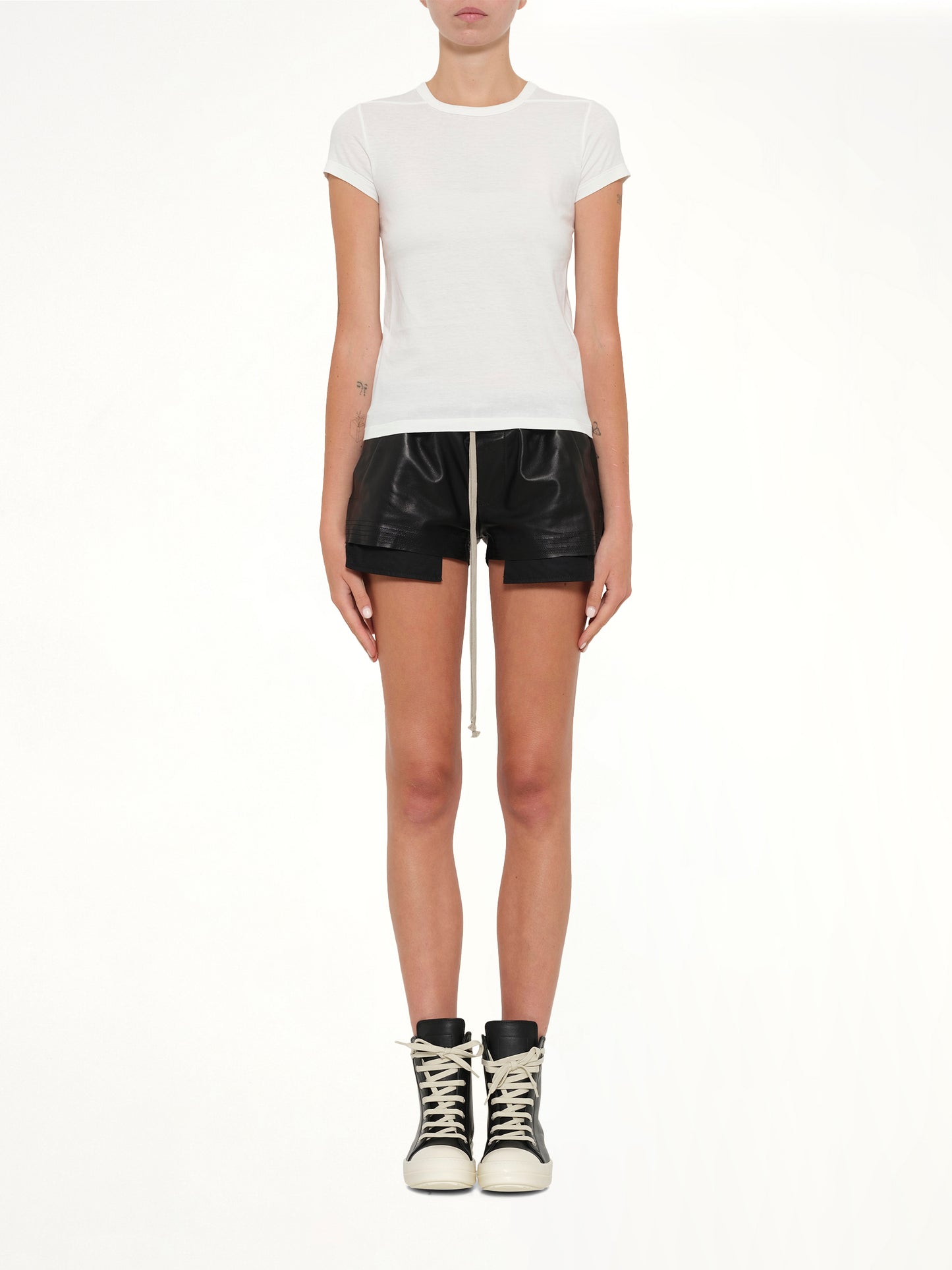 Cropped Level T in Milk