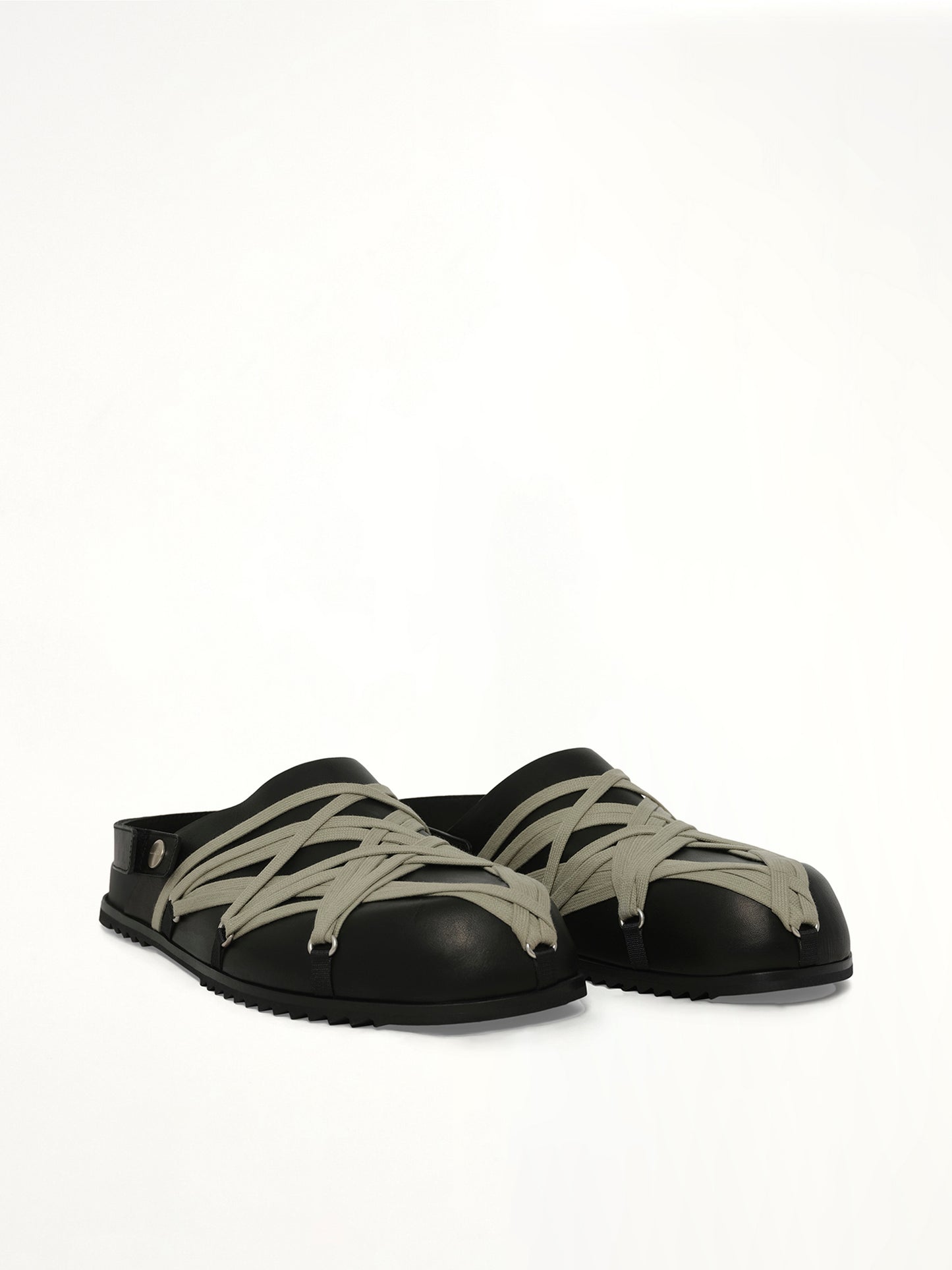 Megalace Mule Granola in Black