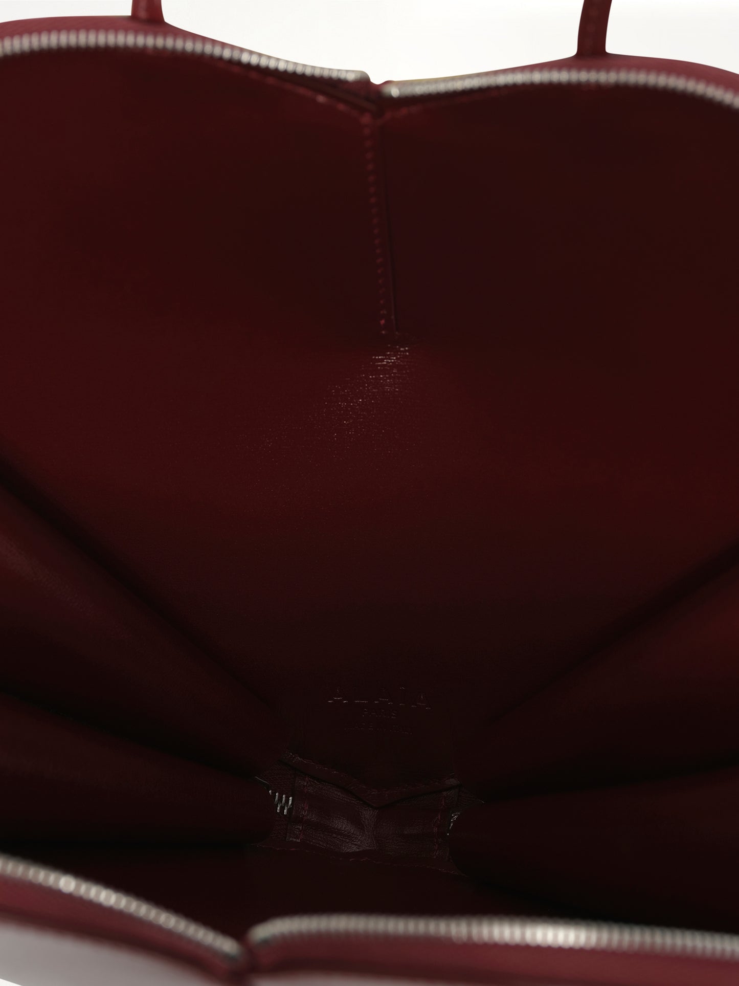 Le Coeur Bag in Rouge Grenat