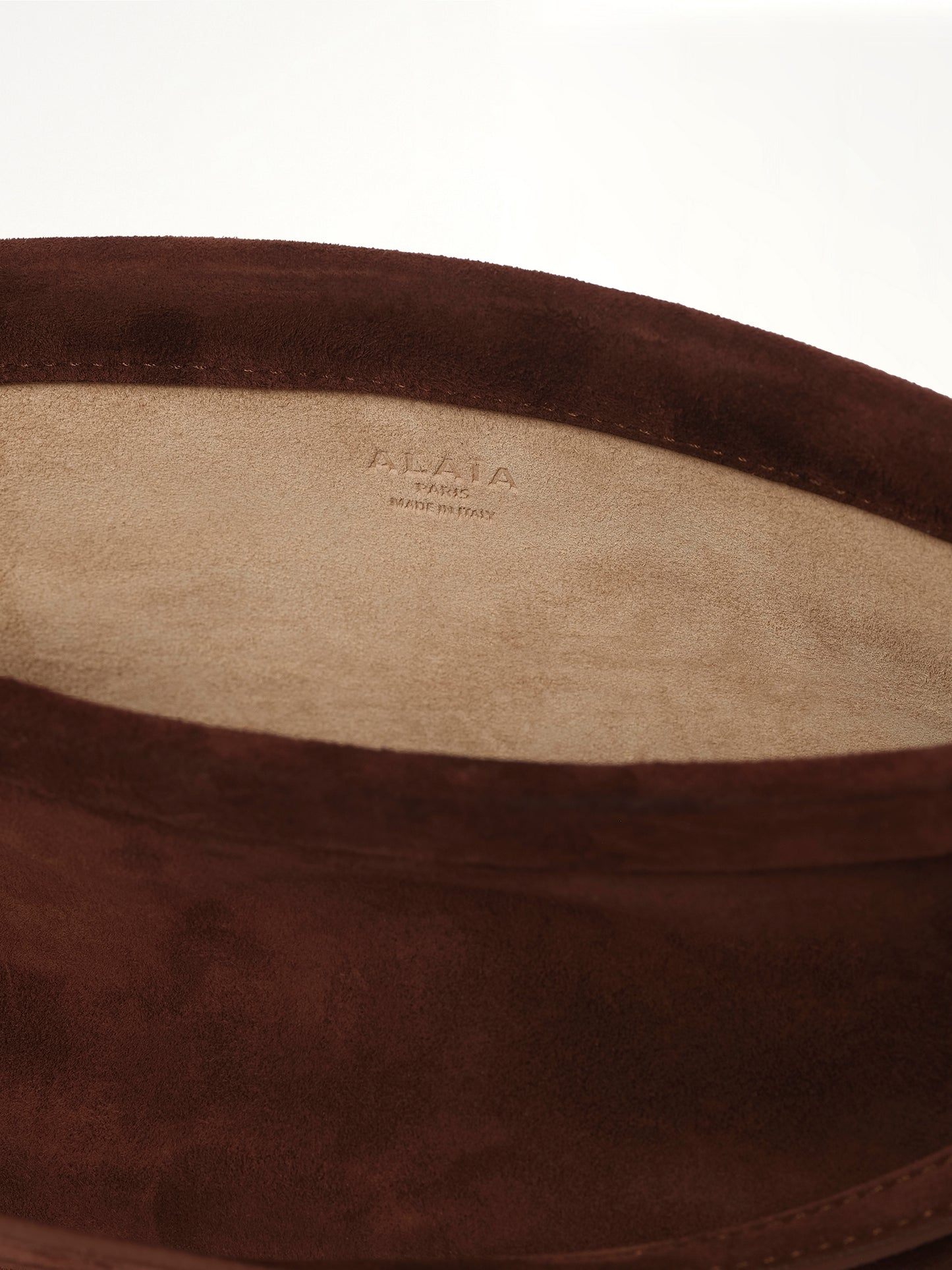 Le Click East West Small Bag in Brun Fonce