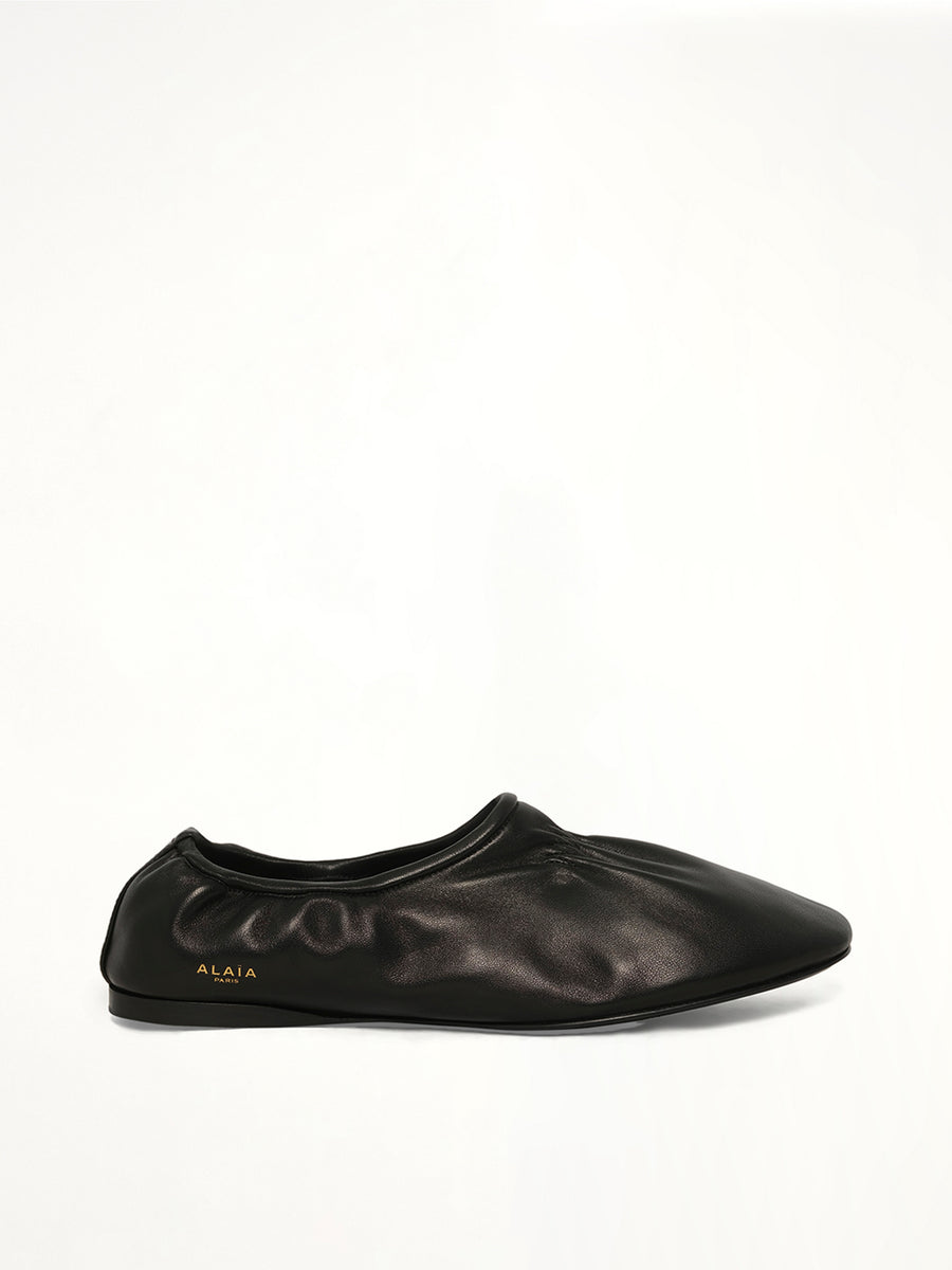 Supple Slippers in Black Side View | ALAIA