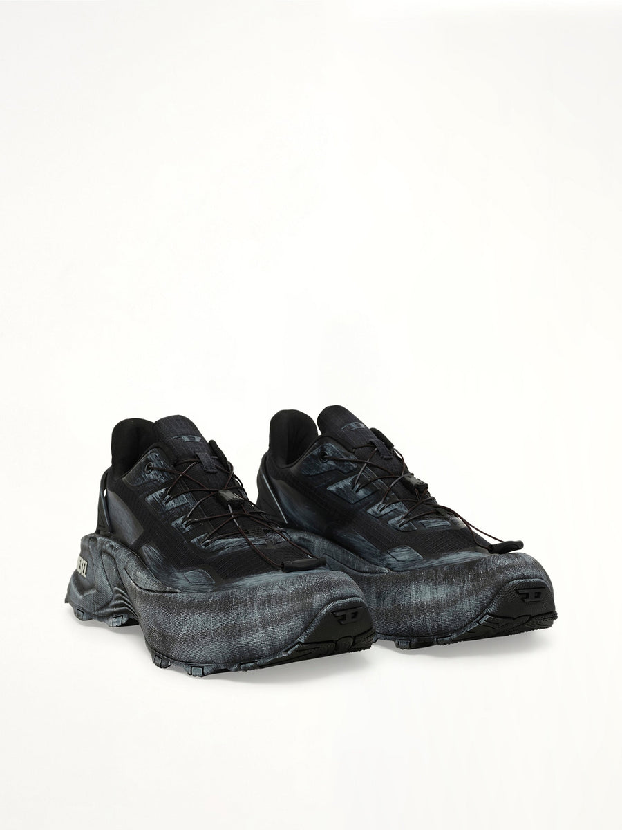 D-CAGE Runner in Black Front View | DIESEL