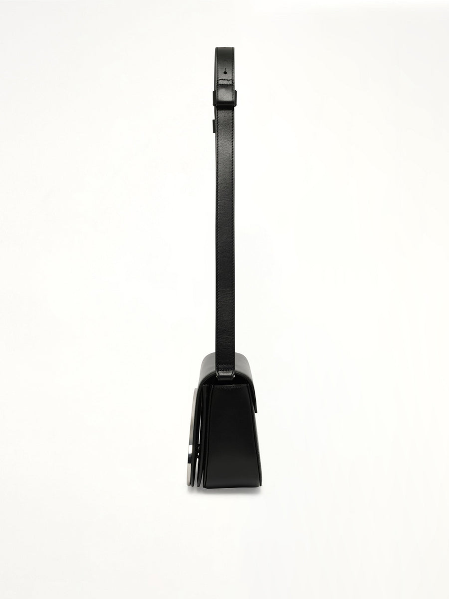 1DR M in Black