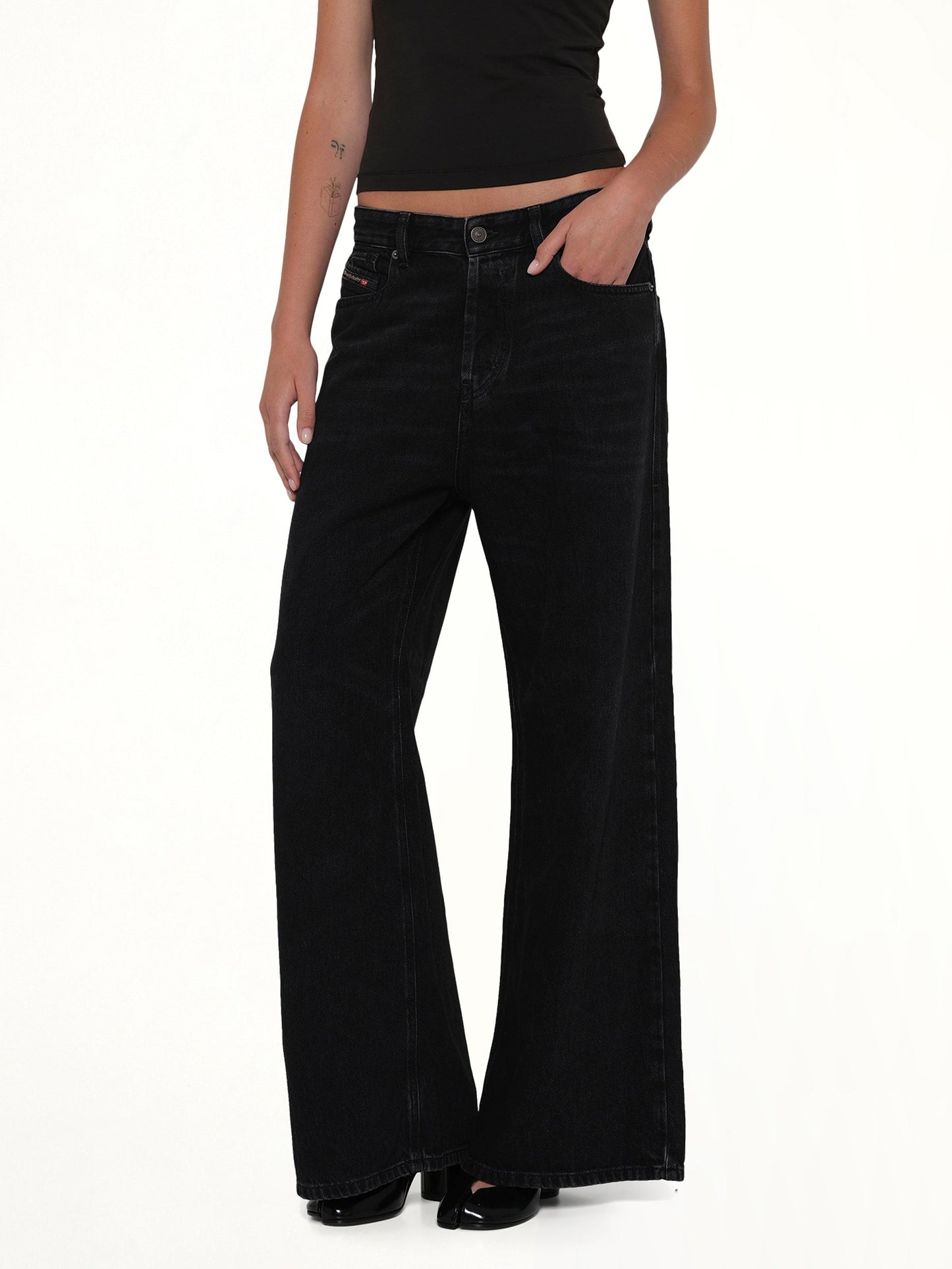 1996 D-SIRE Jeans in Washed Black