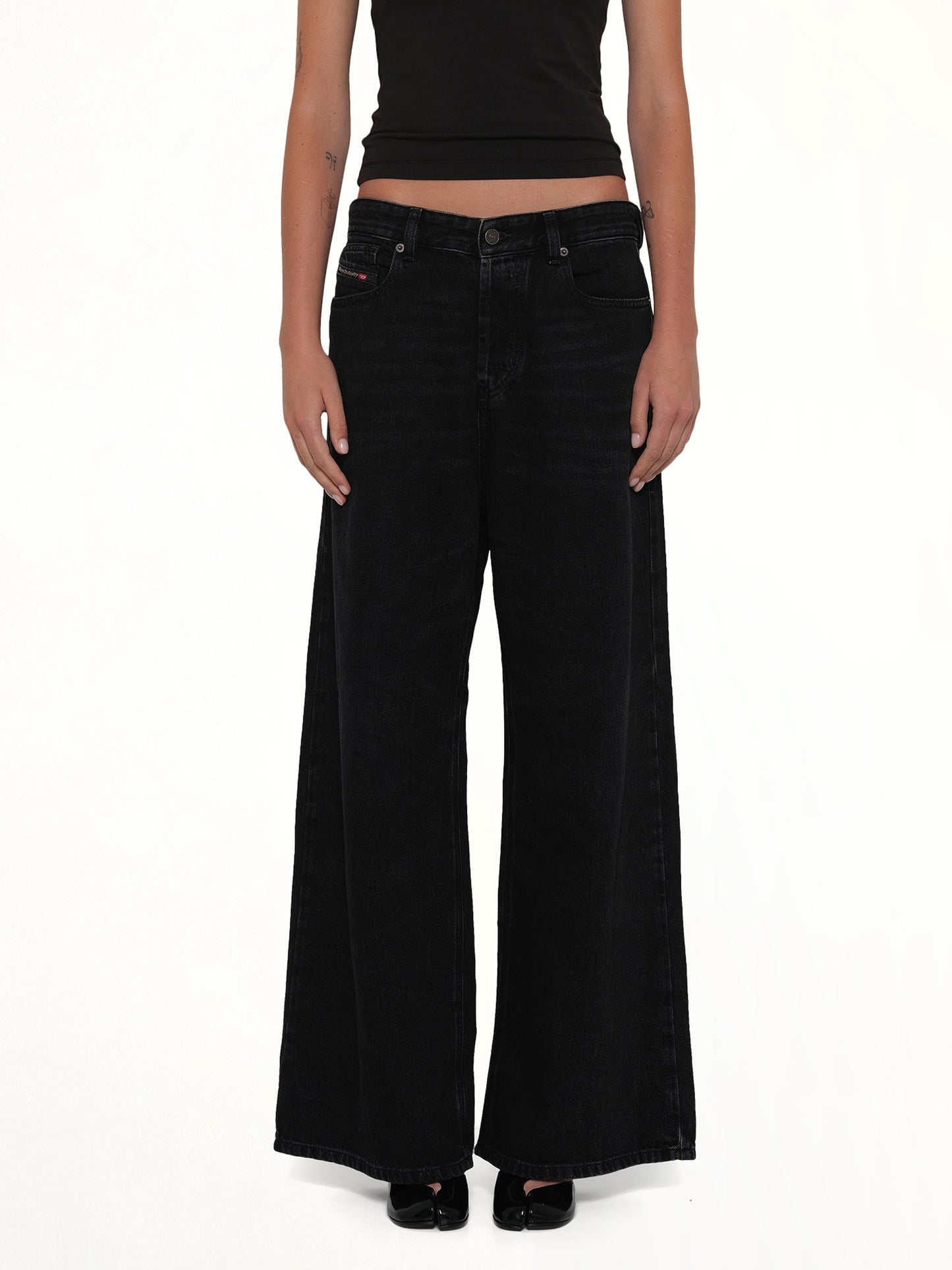 1996 D-SIRE Jeans in Washed Black