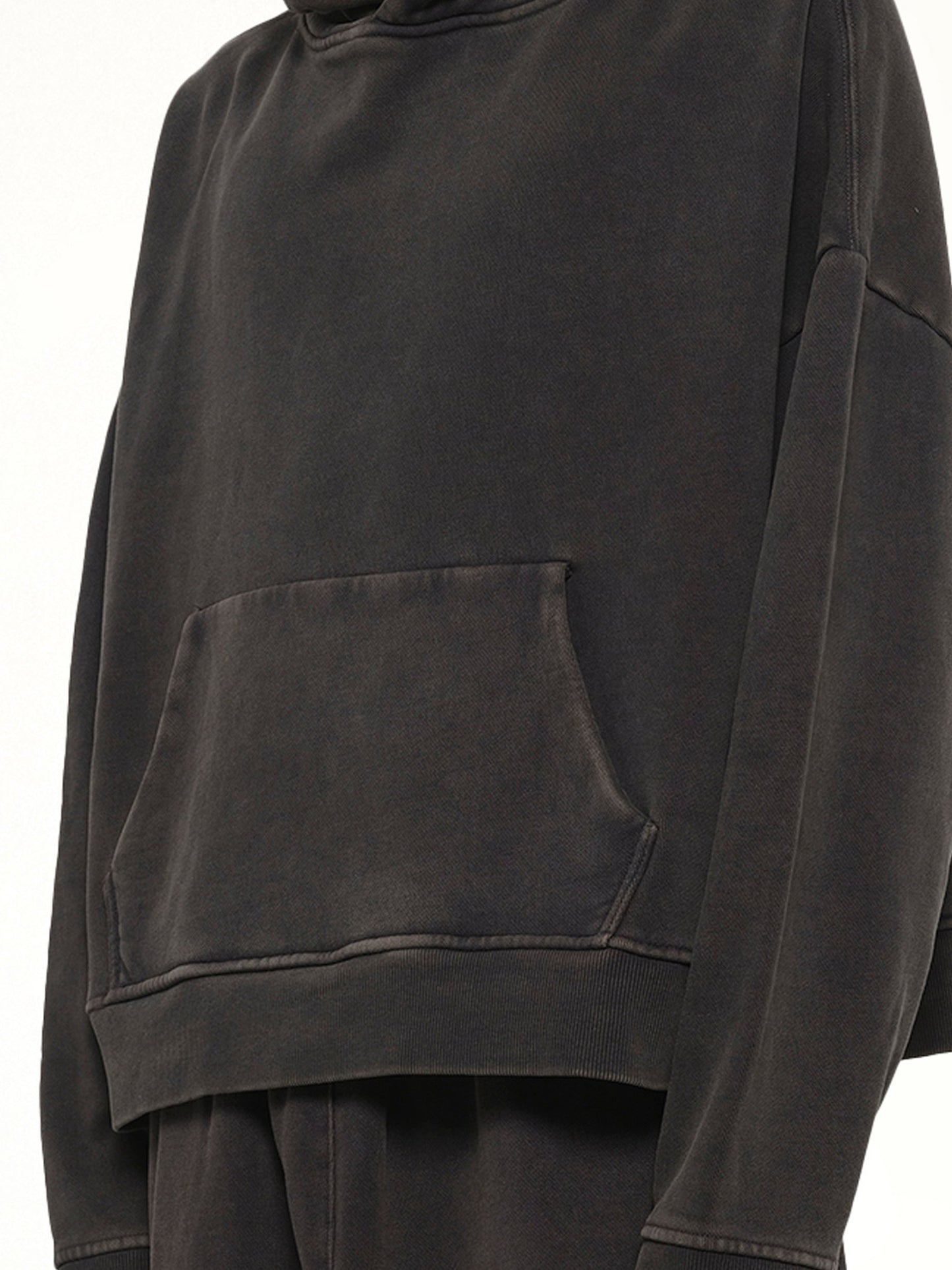 Heavy Hood in Washed Black