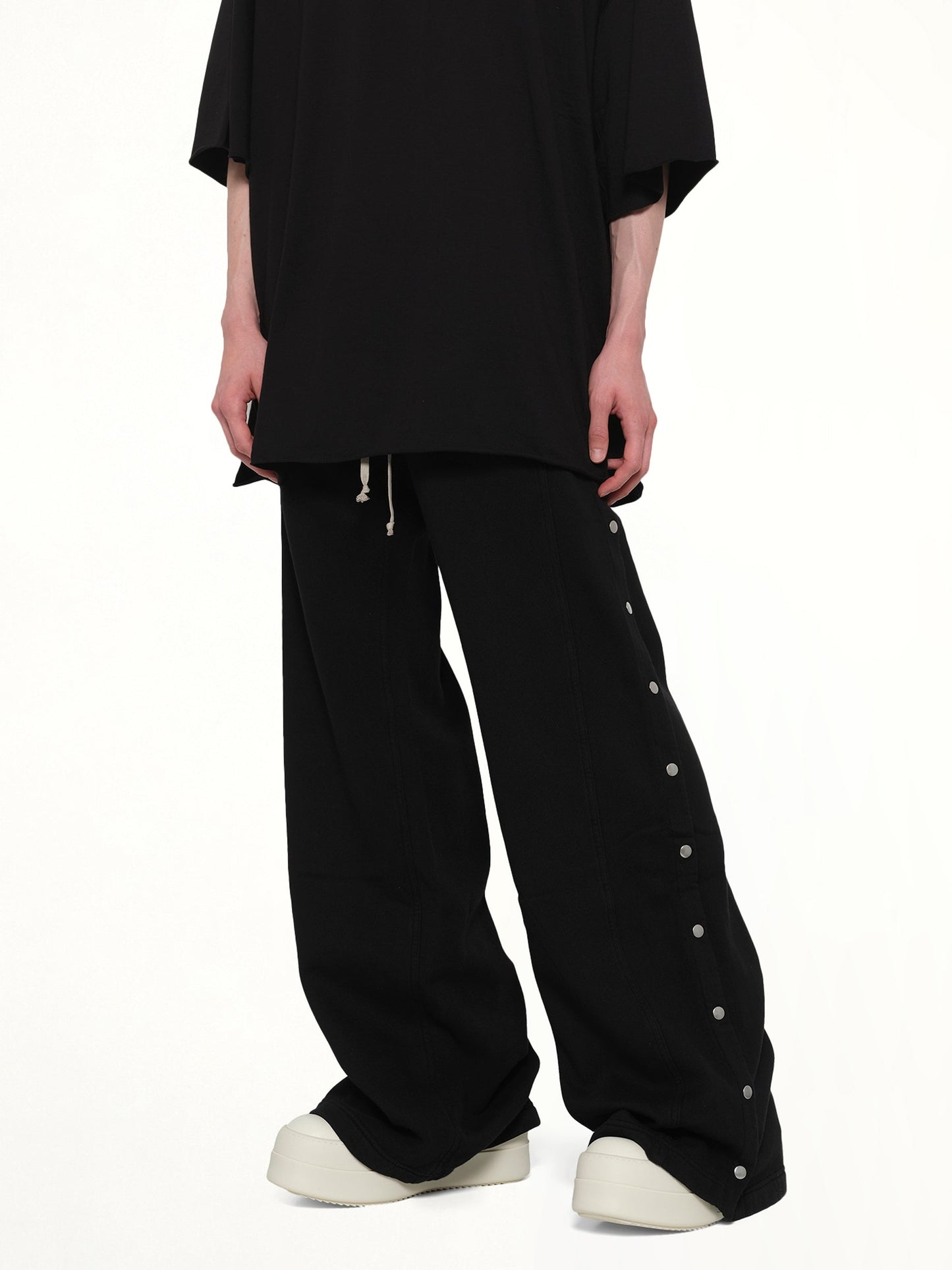 Wide Pusher Pants in Black