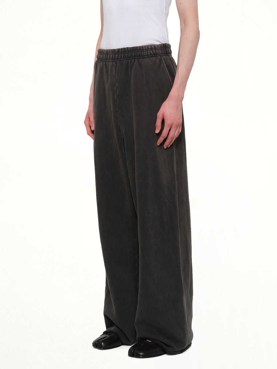 Full Sweatpant in Washed Black