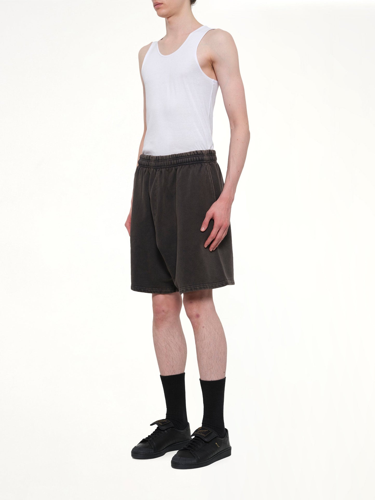 Standard Sweatshort in Washed Black