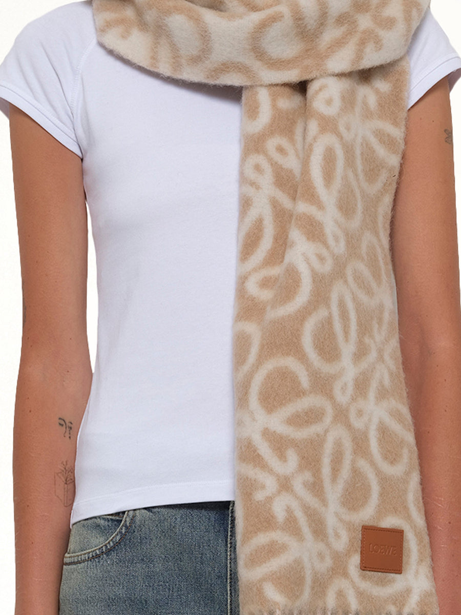 Anagram Scarf in Beige/White