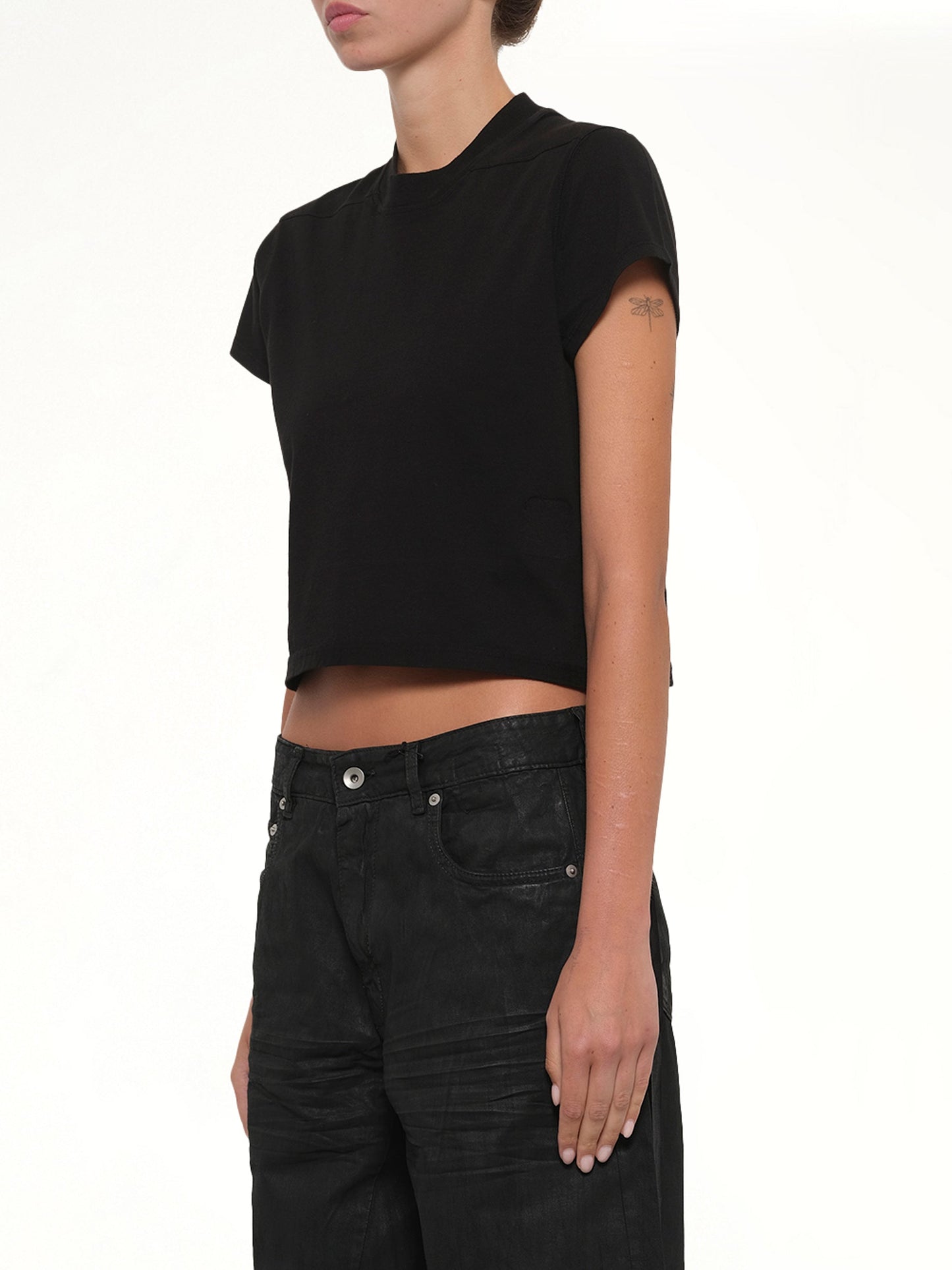 Cropped Small Level T in Black