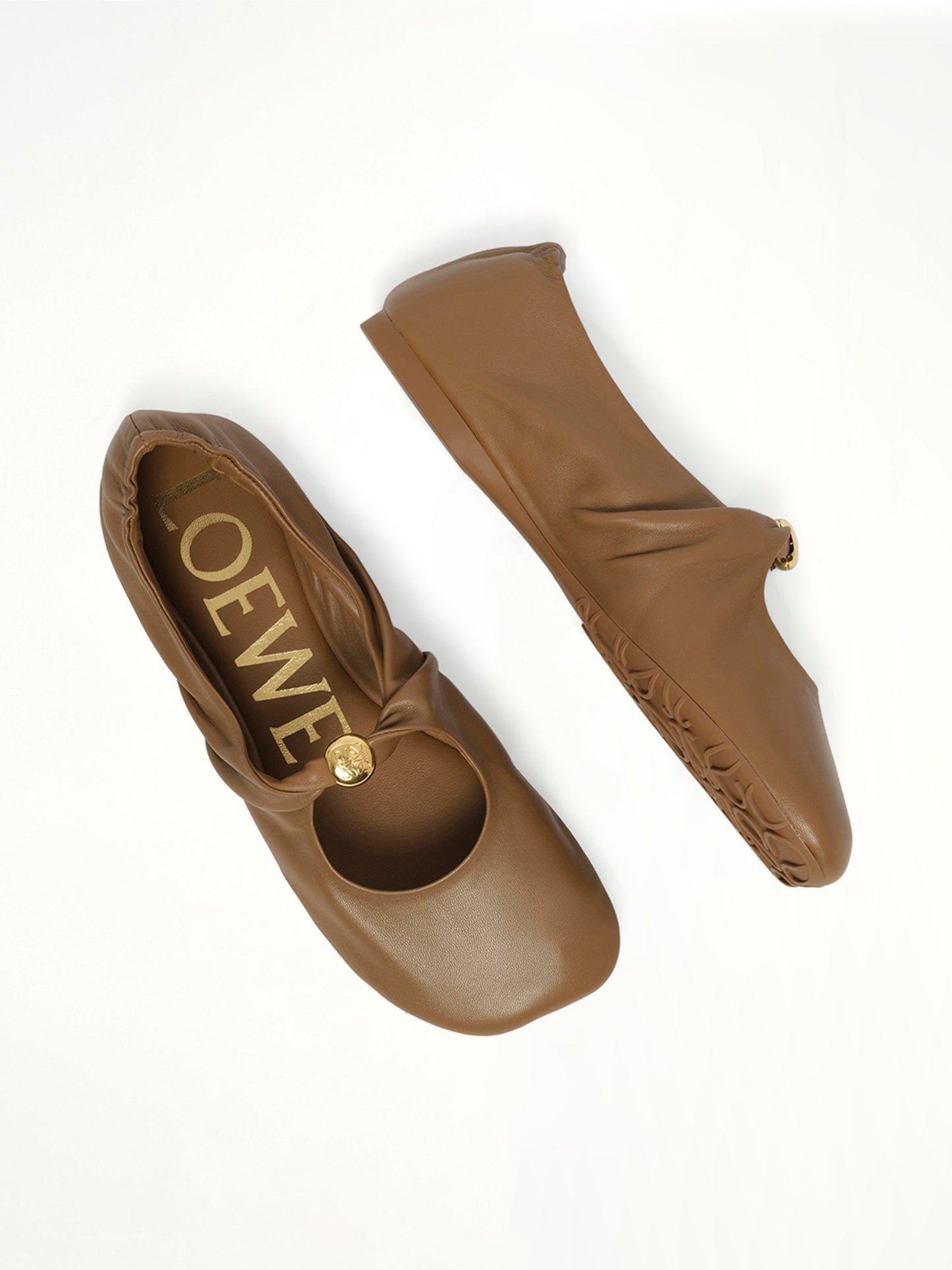 Pebble Soft Ballerina in Oak Top View | LOEWE