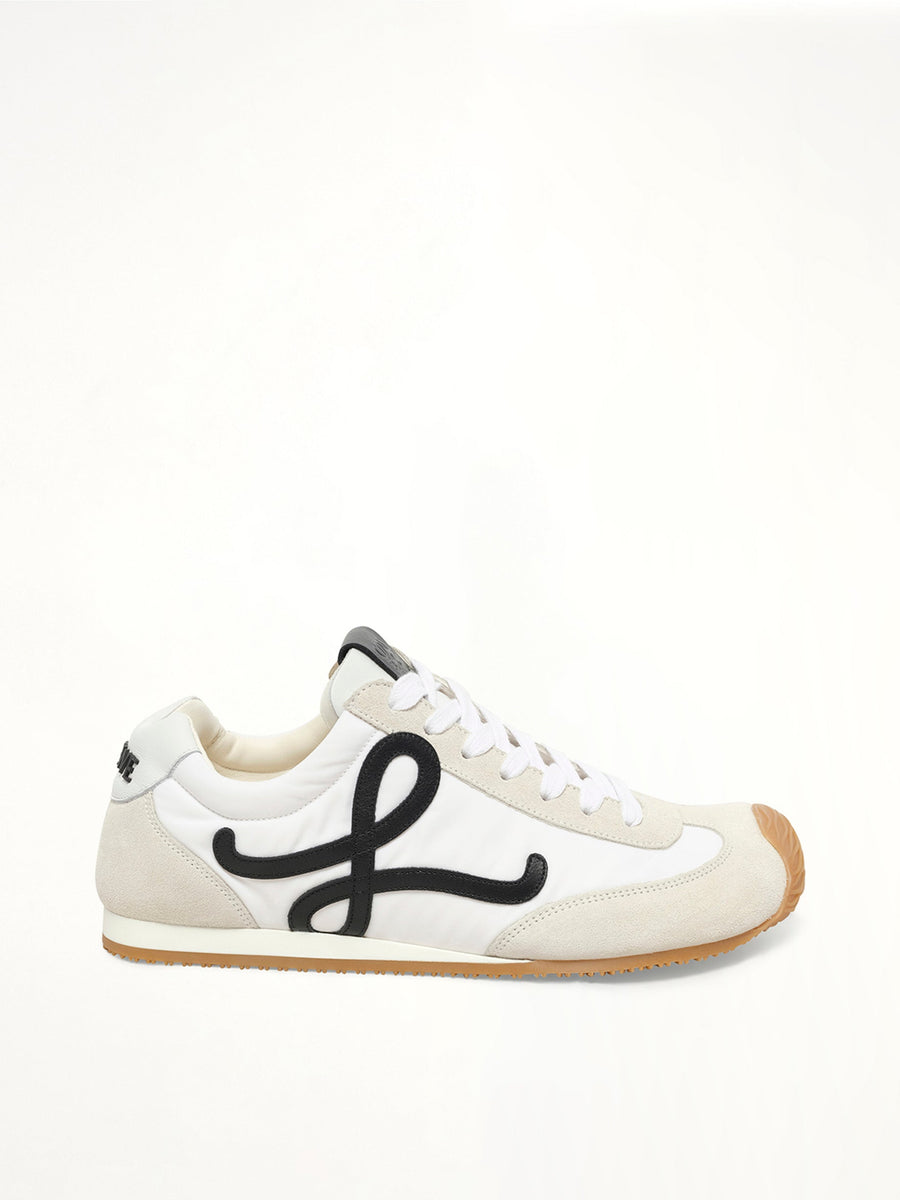 Ballet Runner 2.0 in White/Black Side View | LOEWE