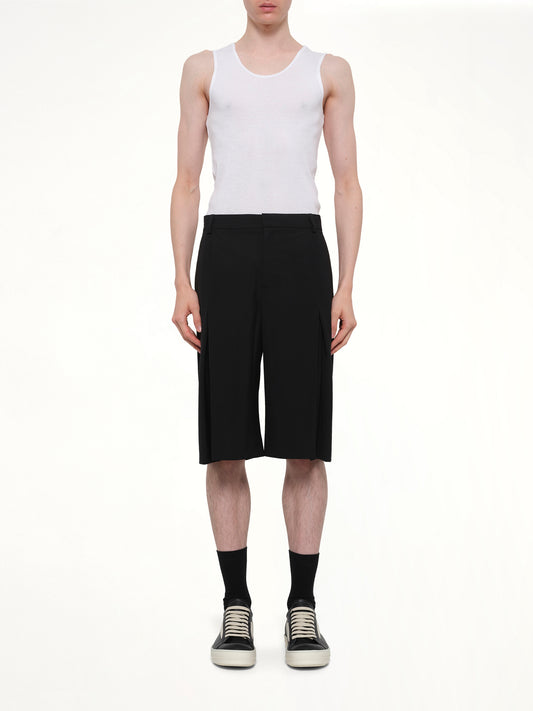Pleated Baggy Shorts in Black