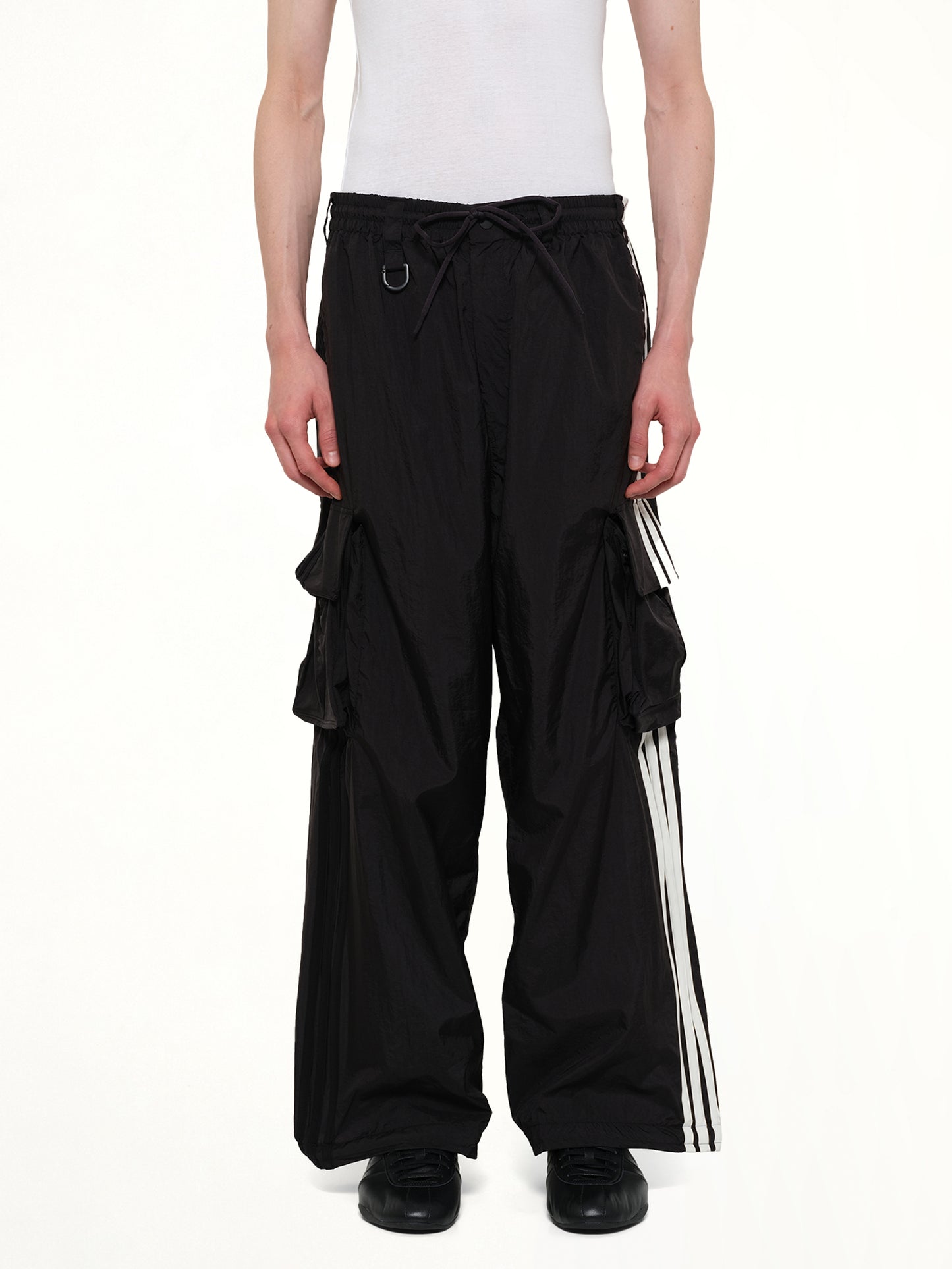 Wire 3S Cargo Pants in Black
