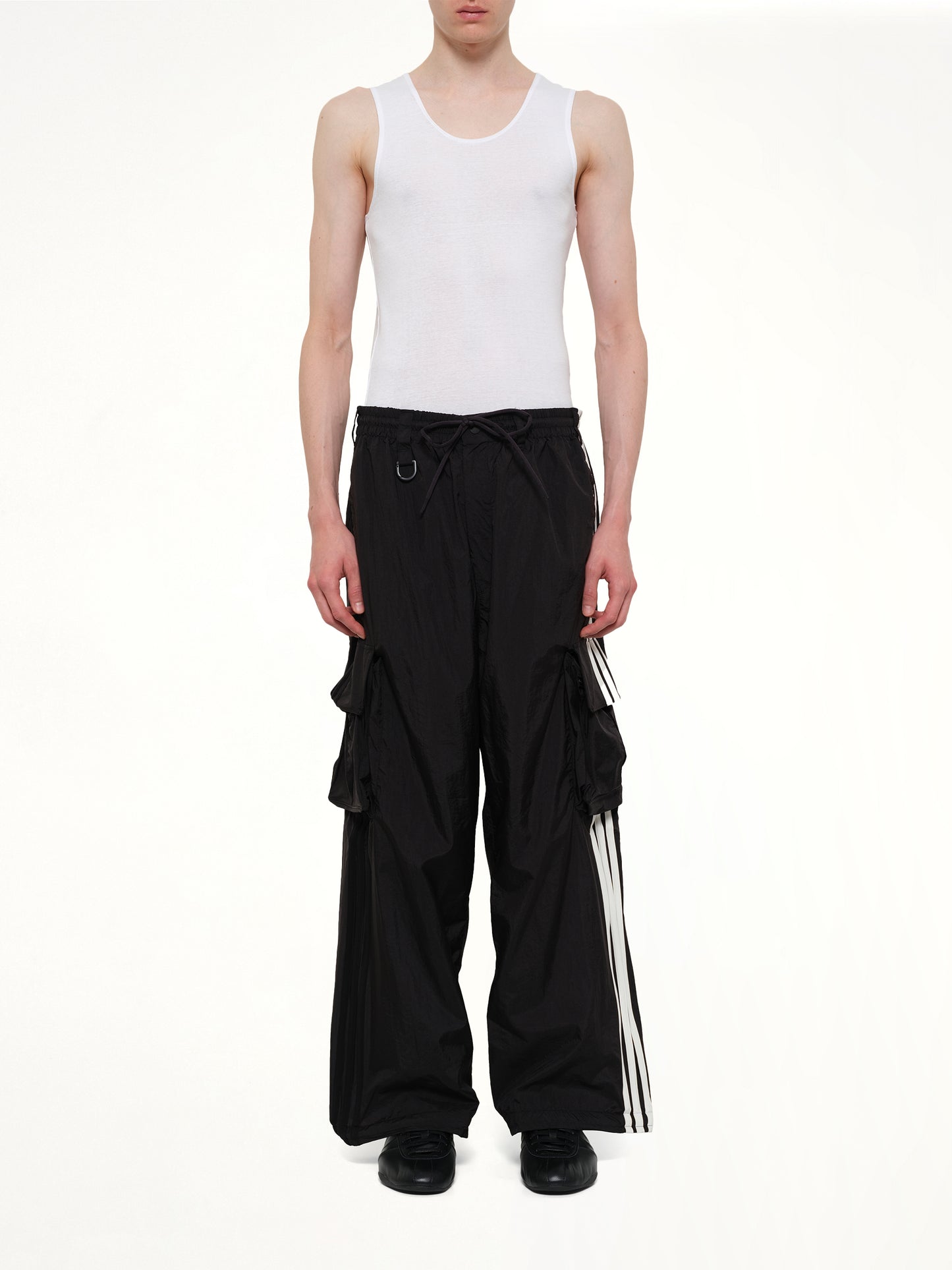 Wire 3S Cargo Pants in Black