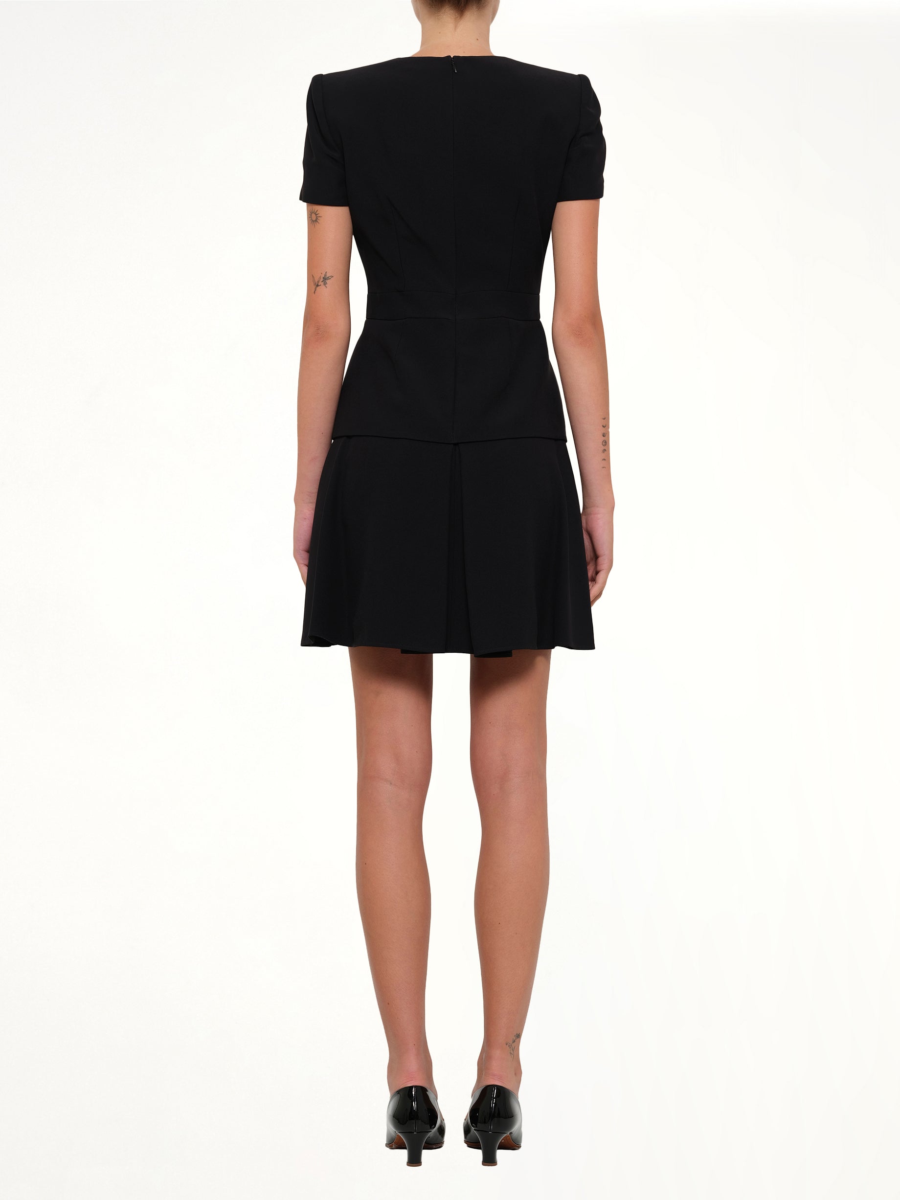 ALEXANDER MCQUEEN Leaf Crepe Dress in Black Full Reference from MARAIS