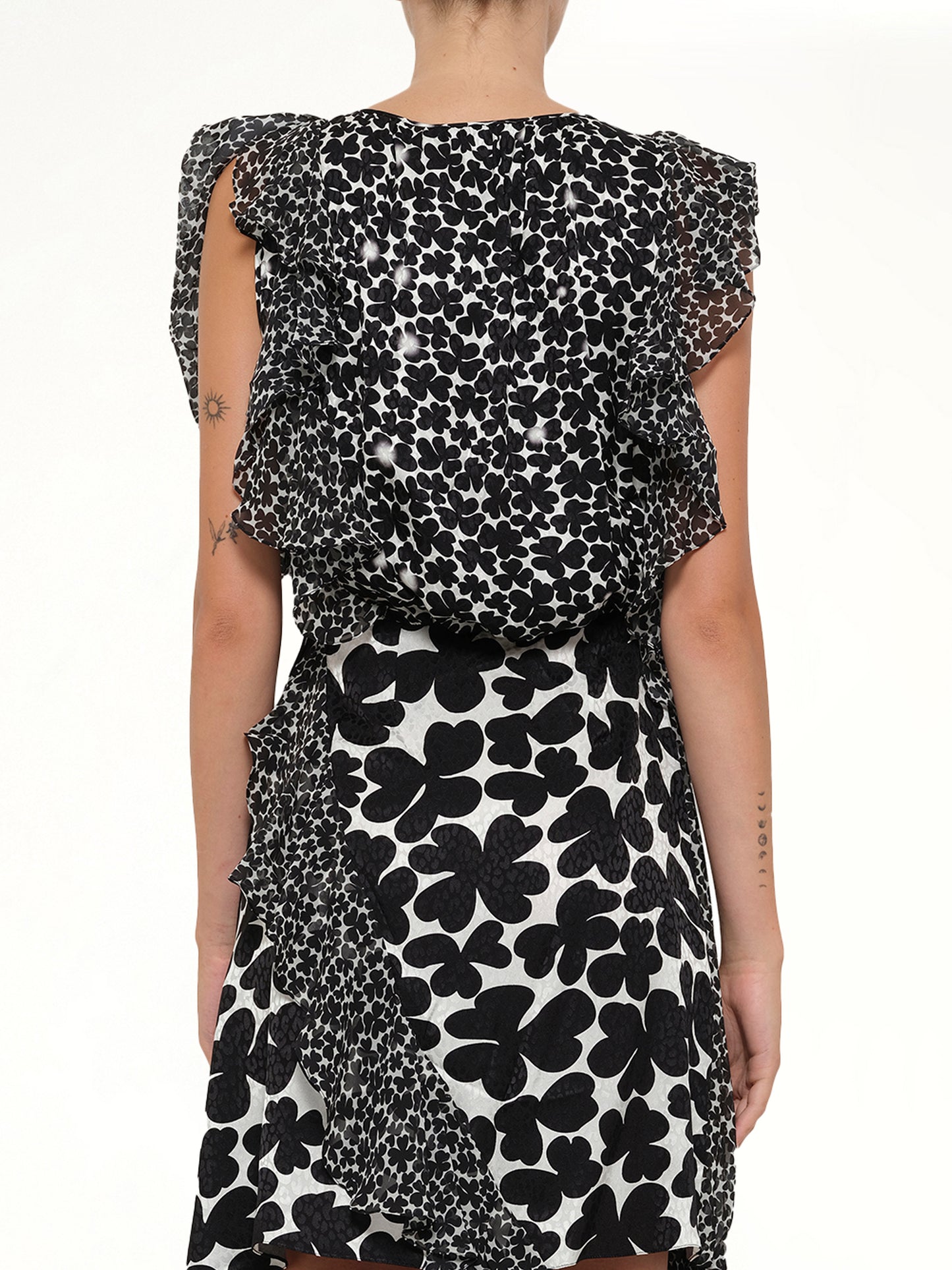Podium Dress in White Black
