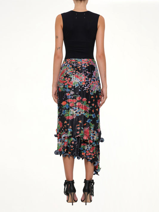 Asymmetric Bloom Pleated Skirt in Red
