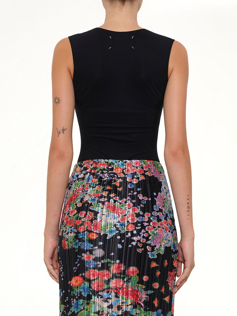 Asymmetric Bloom Pleated Skirt in Red