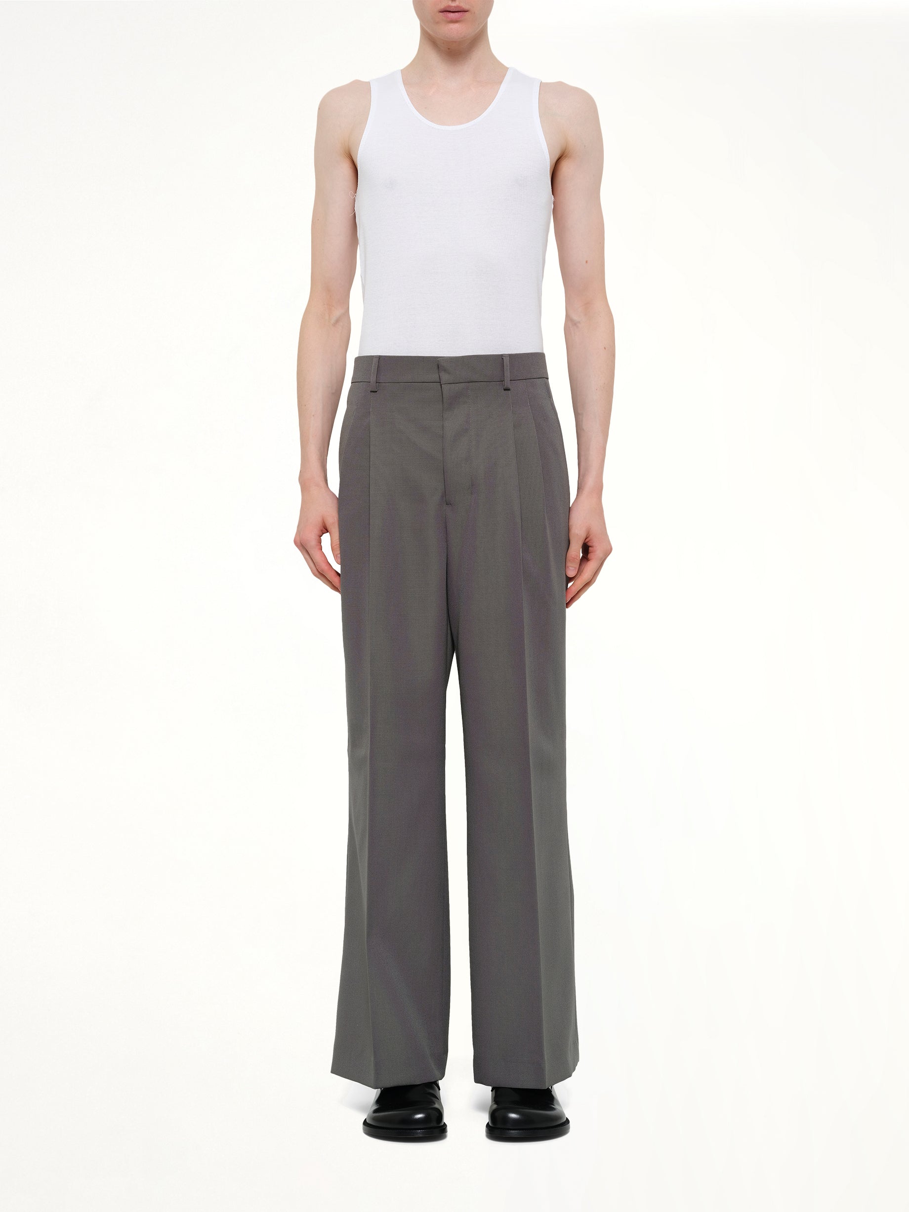 AMI PARIS Low Waist Wide Trouser in Carbon Model View from MARAIS