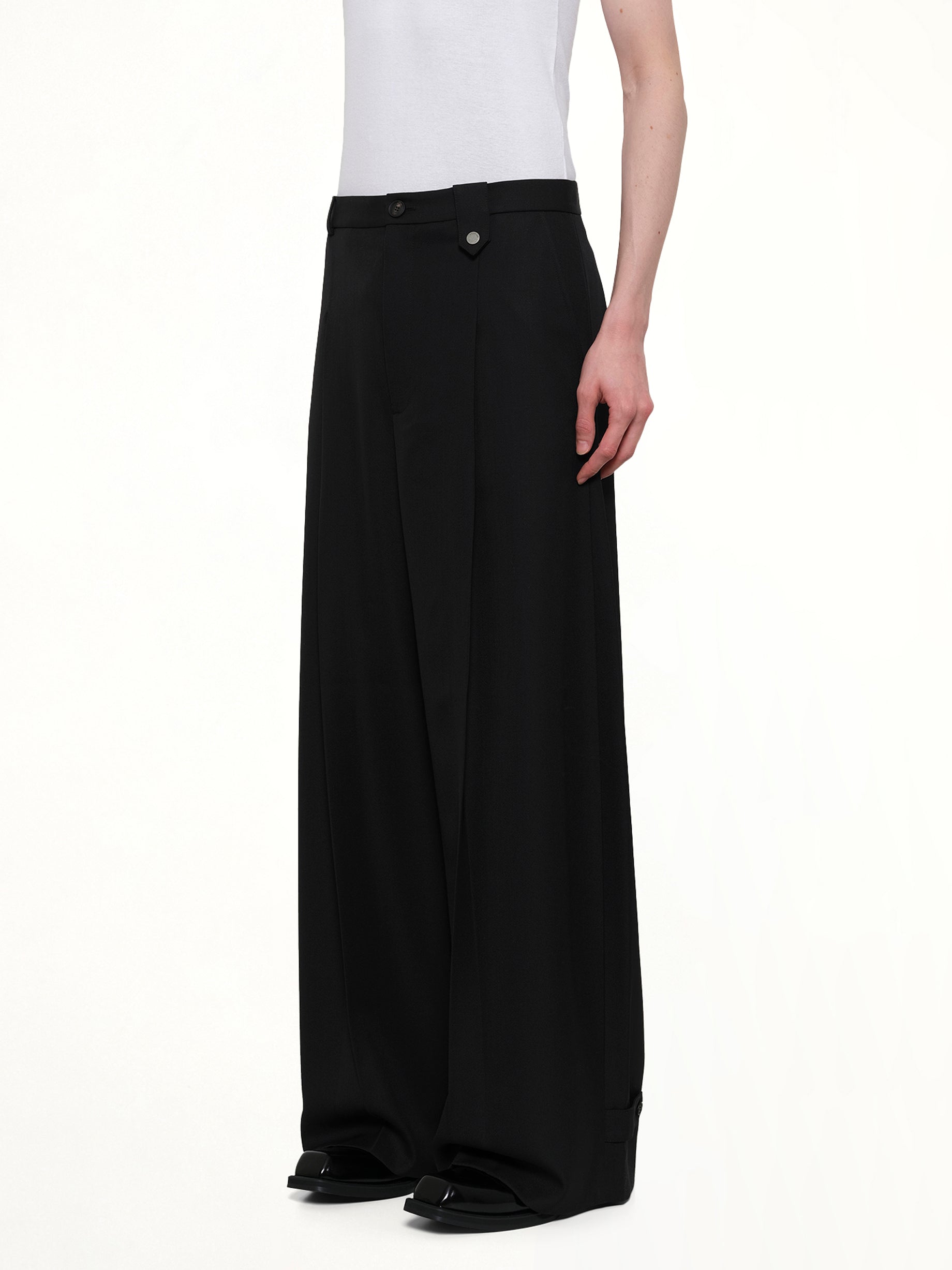Fluid Tailored Wide Leg Pants in Black