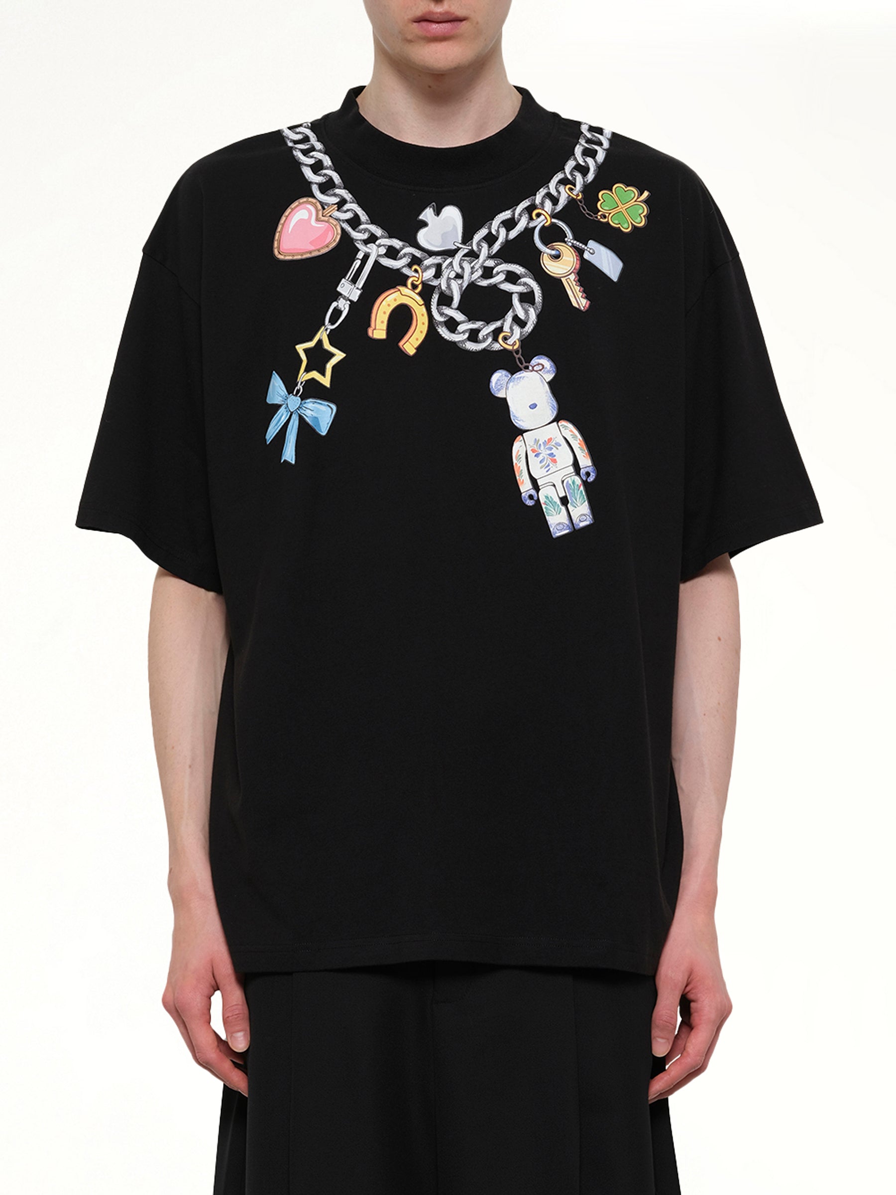 ブラックのベアブリックプリントコットンTシャツ