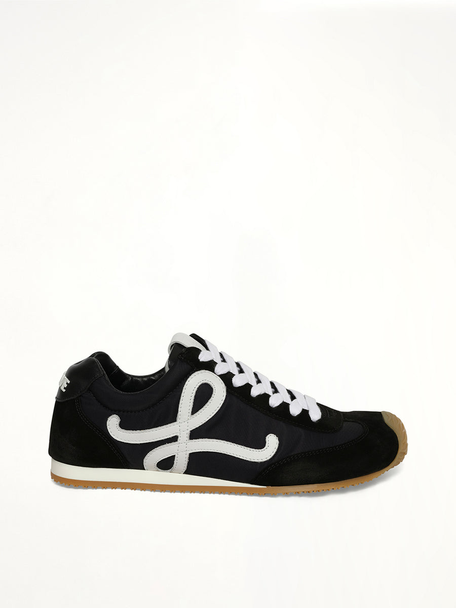 Ballet Runner 2.0 in Black/White
