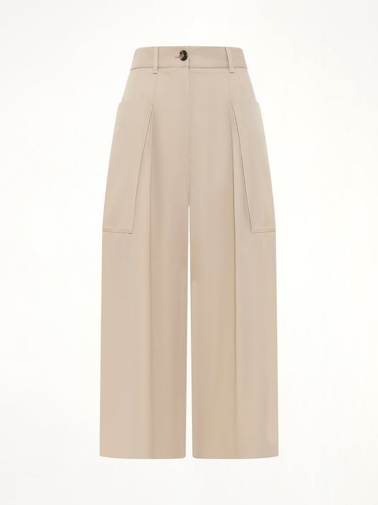 Cropped Trousers in Beige
