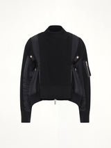 ブラックのナイロンツイル x ニットブルゾン