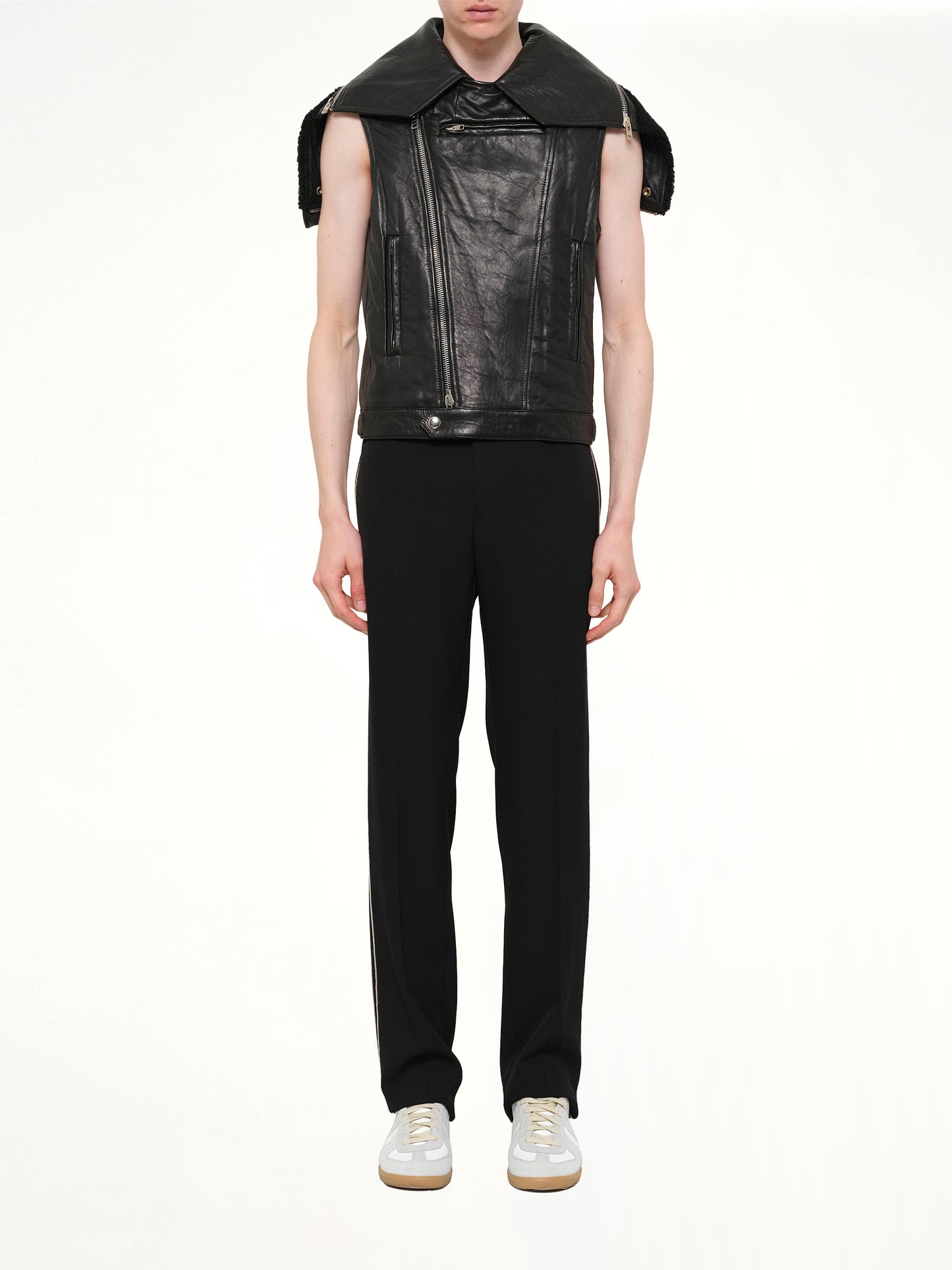 Podium Short Sleeve Leather Jacket in Black