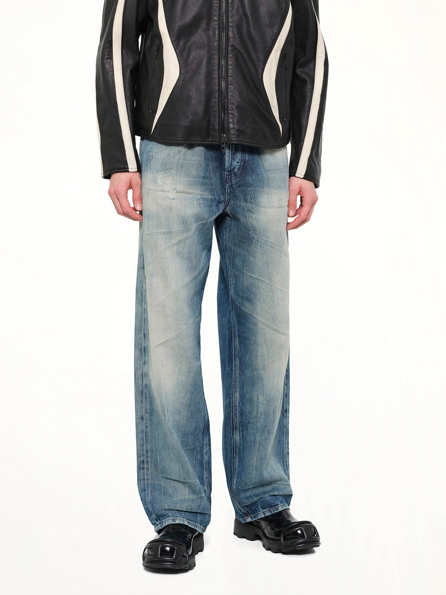 2001 D-MACRO Jeans in Washed Blue