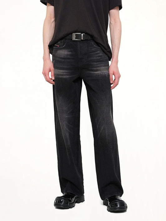 2001 D-MACRO Relaxed Jeans in Washed Black