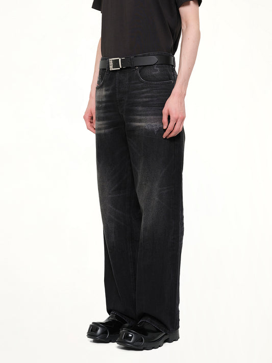 2001 D-MACRO Relaxed Jeans in Washed Black