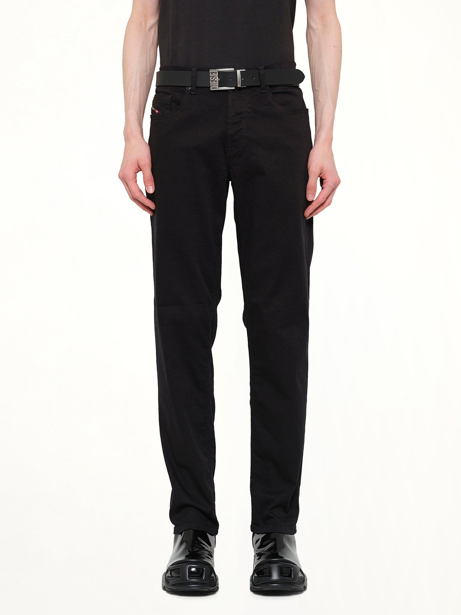 2023 D-FINITIVE Slim Jeans in Black