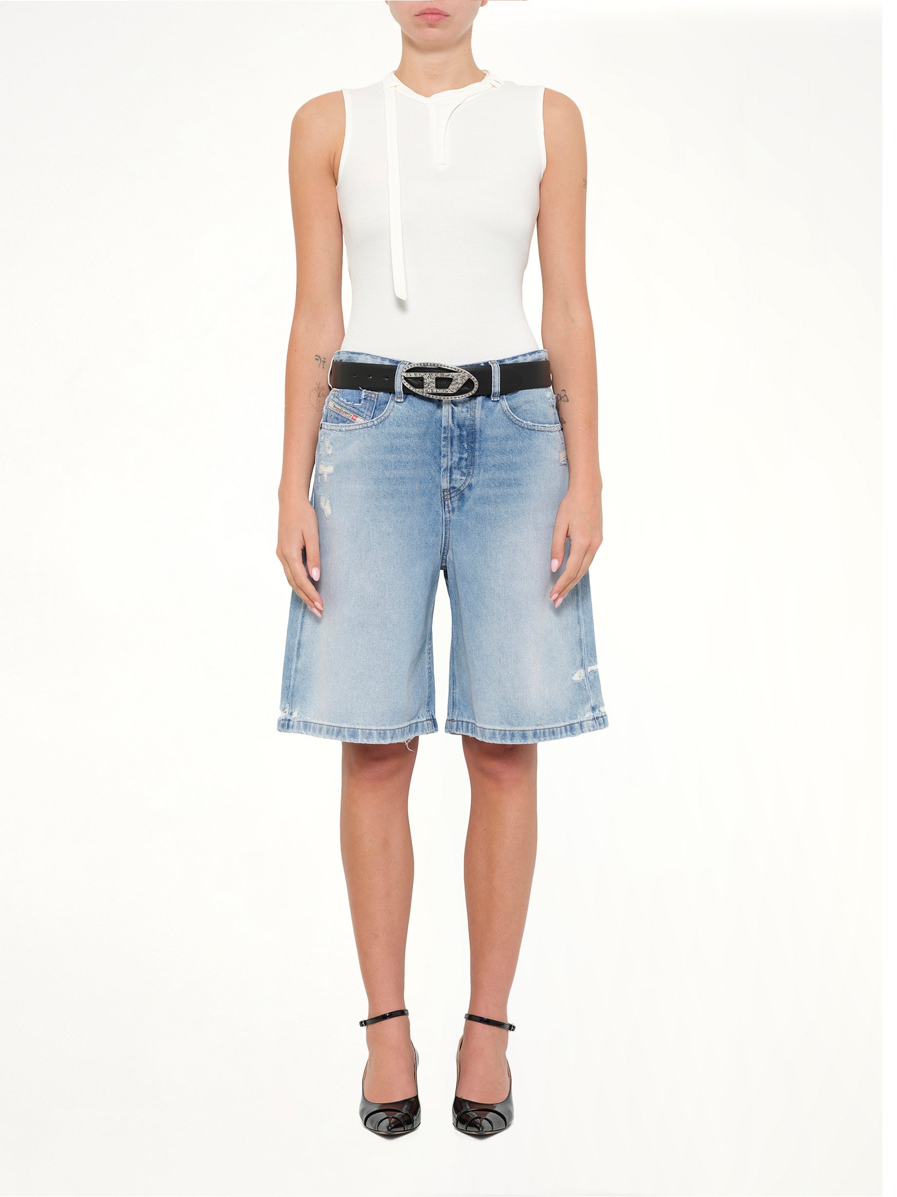 DIESEL DE-SIRE-SHORT in Blue Model View from MARAIS