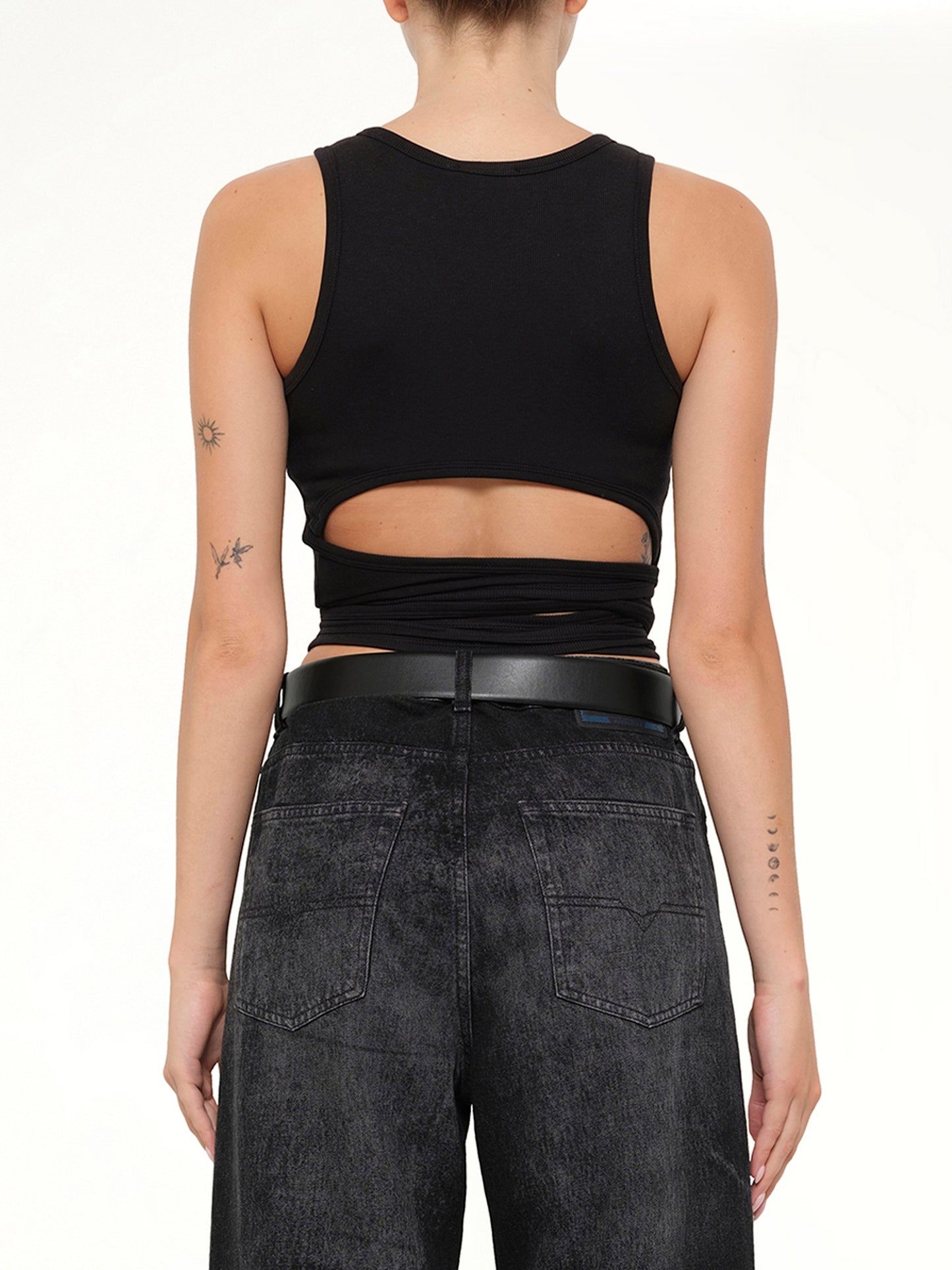 T-ANKY-TAIL-S1 Top in Black
