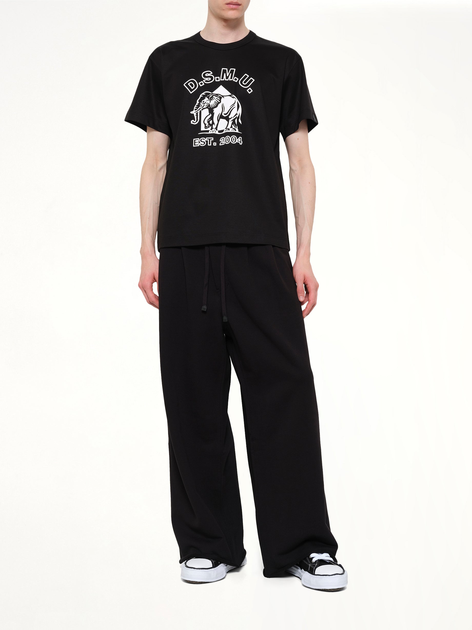DOVER STREET MARKET D.S.M.U' T-Shirt in Black Full Reference from MARAIS