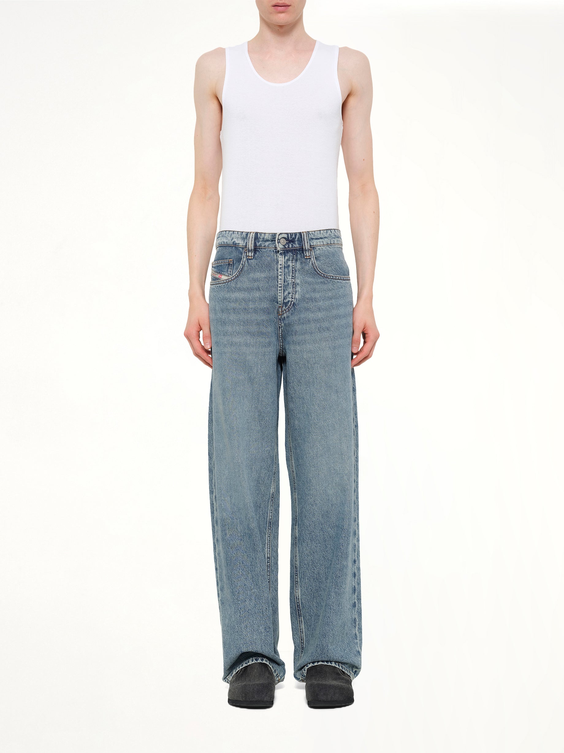 2001 D-MACRO Relaxed Jeans in Blue
