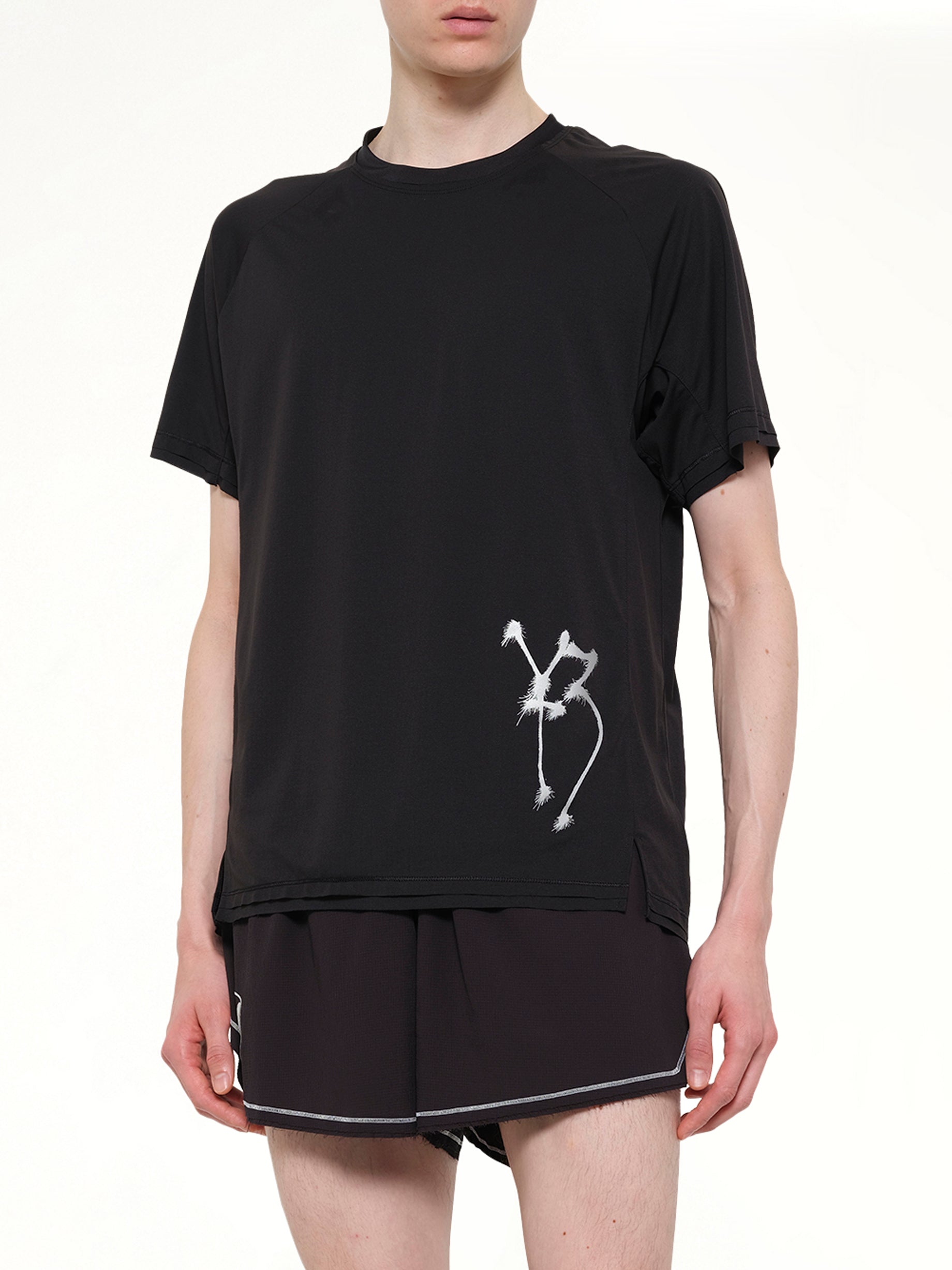 3 Stripe Graphic Run T-Shirt in Black