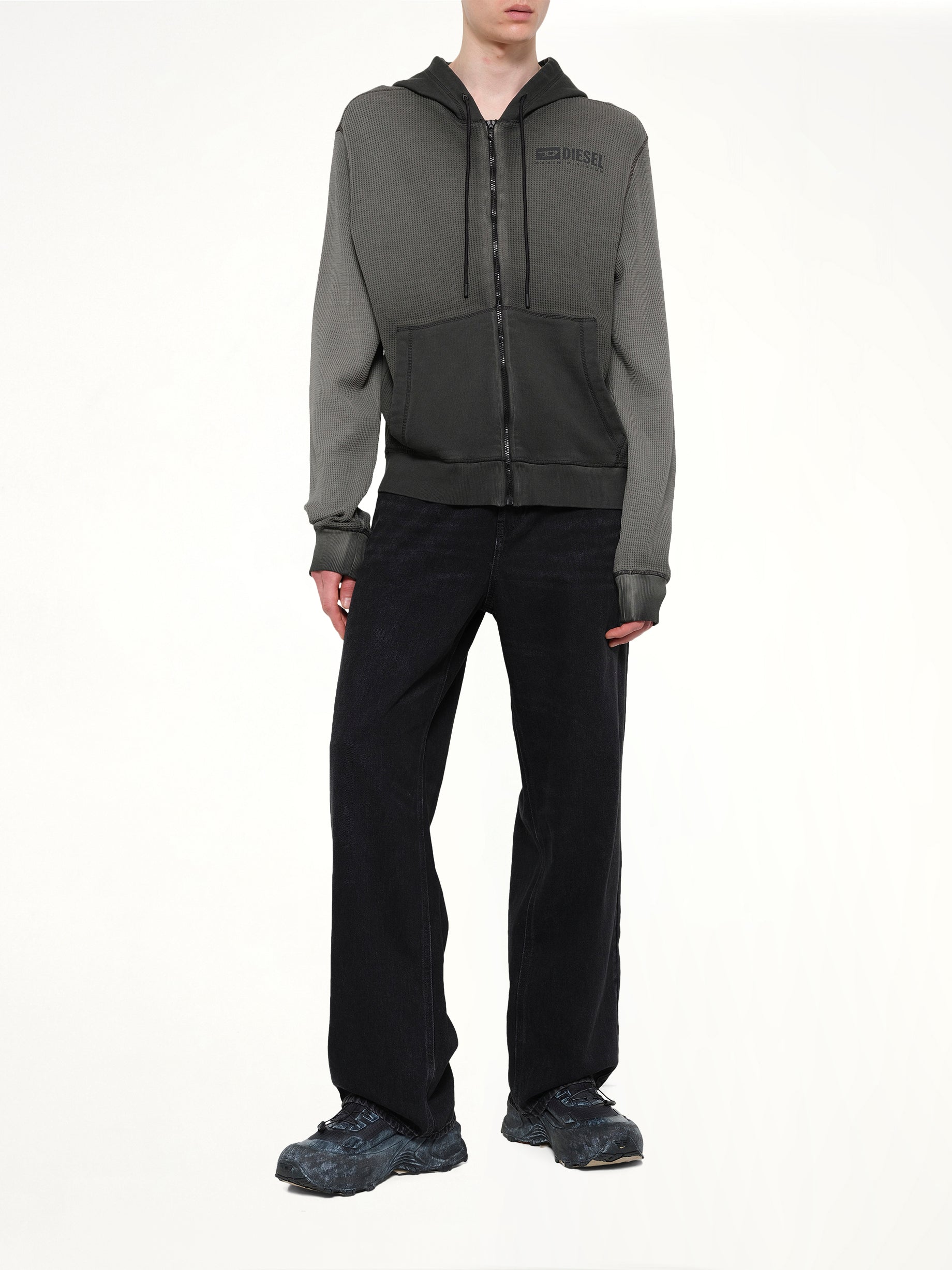 S-WAFY-HOOD-ZIP Hoodie in Washed Black