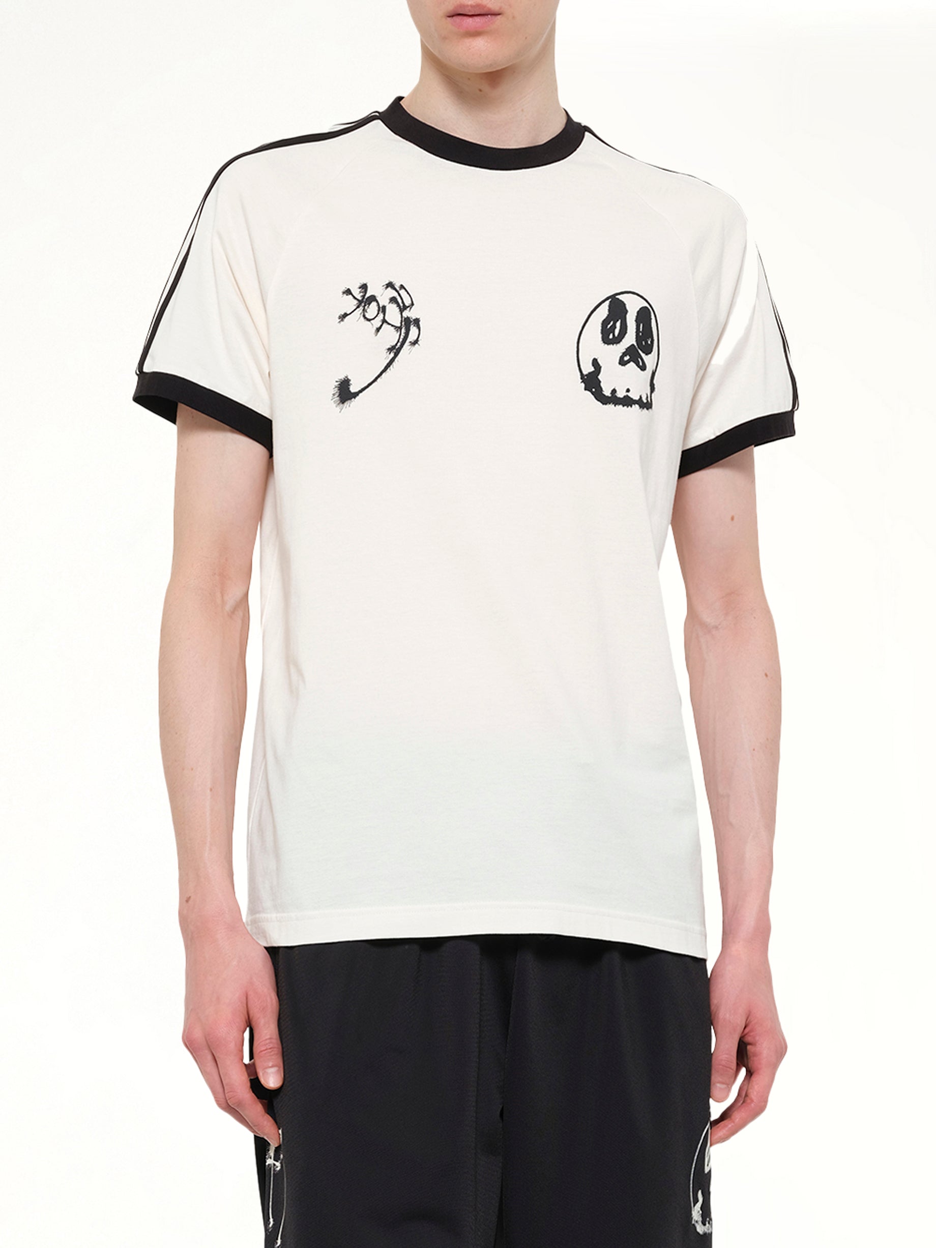 Skull Graphic 3 Stripe T-Shirt in Chalk White