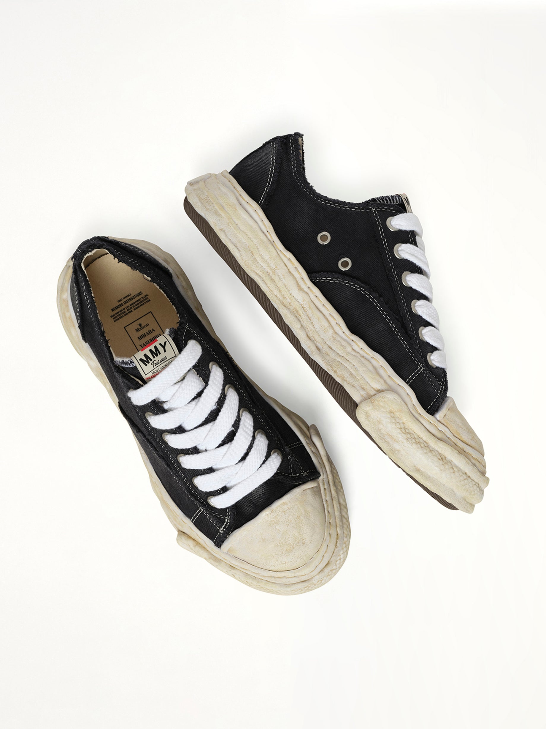 Peterson23 Bleached Canvas Low Top Sneakers in Black